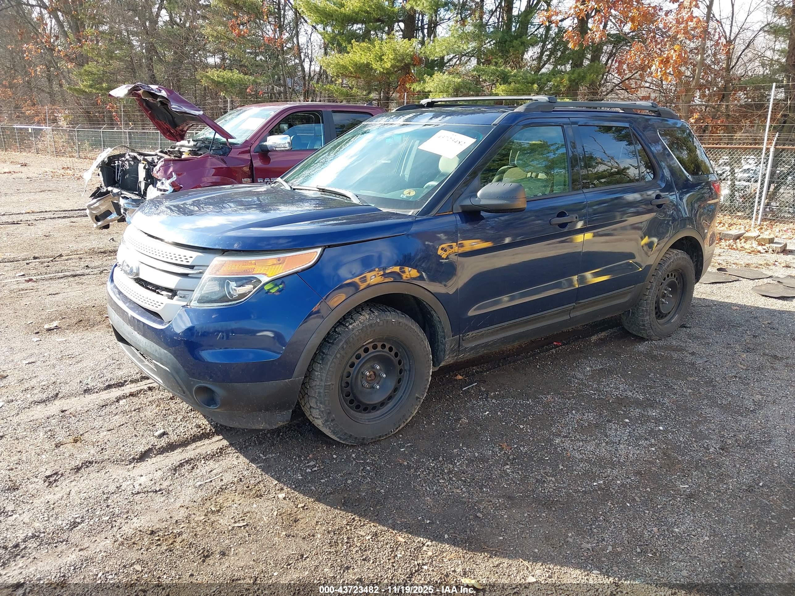 FORD EXPLORER image 2