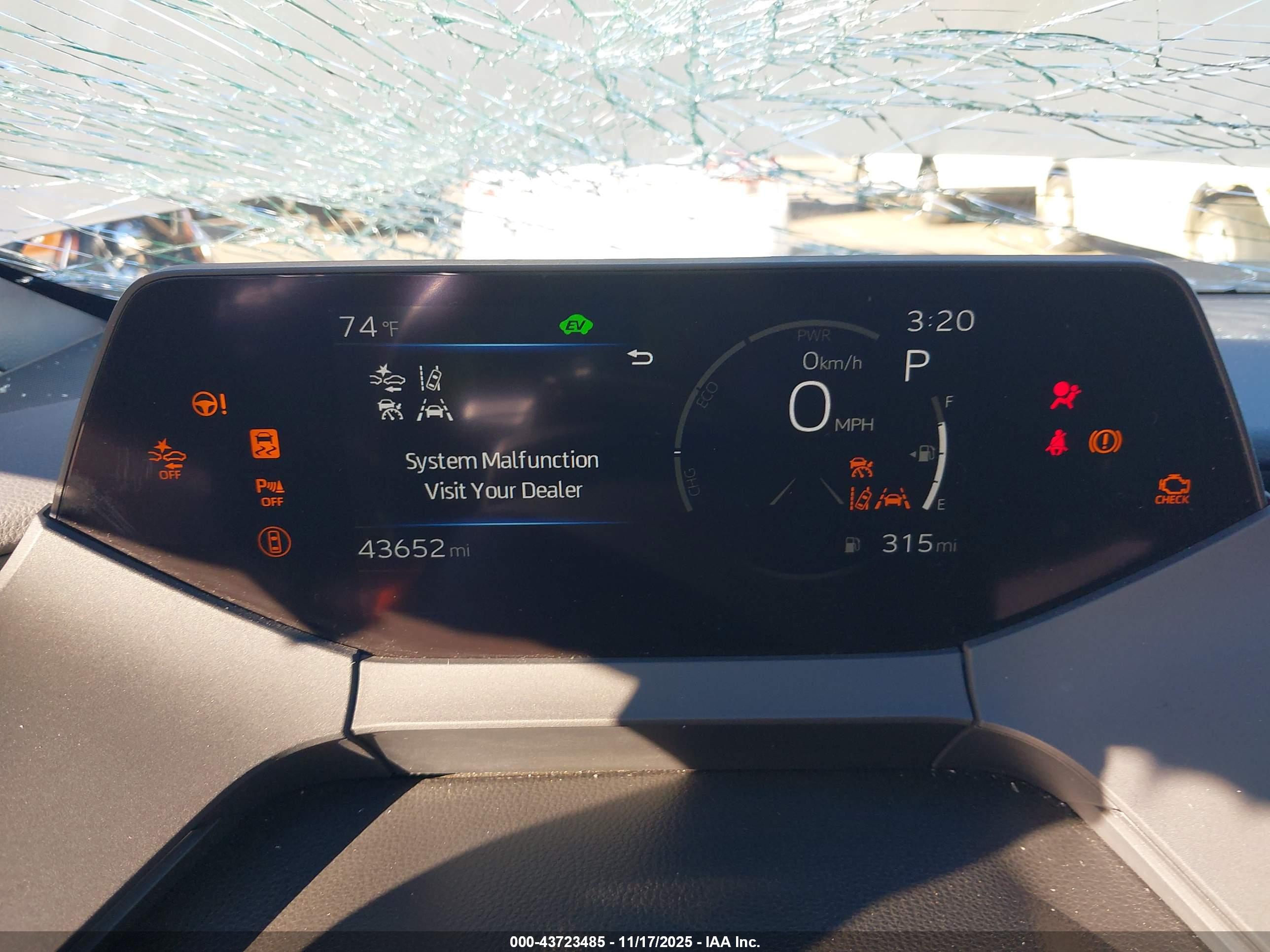 TOYOTA PRIUS image 7