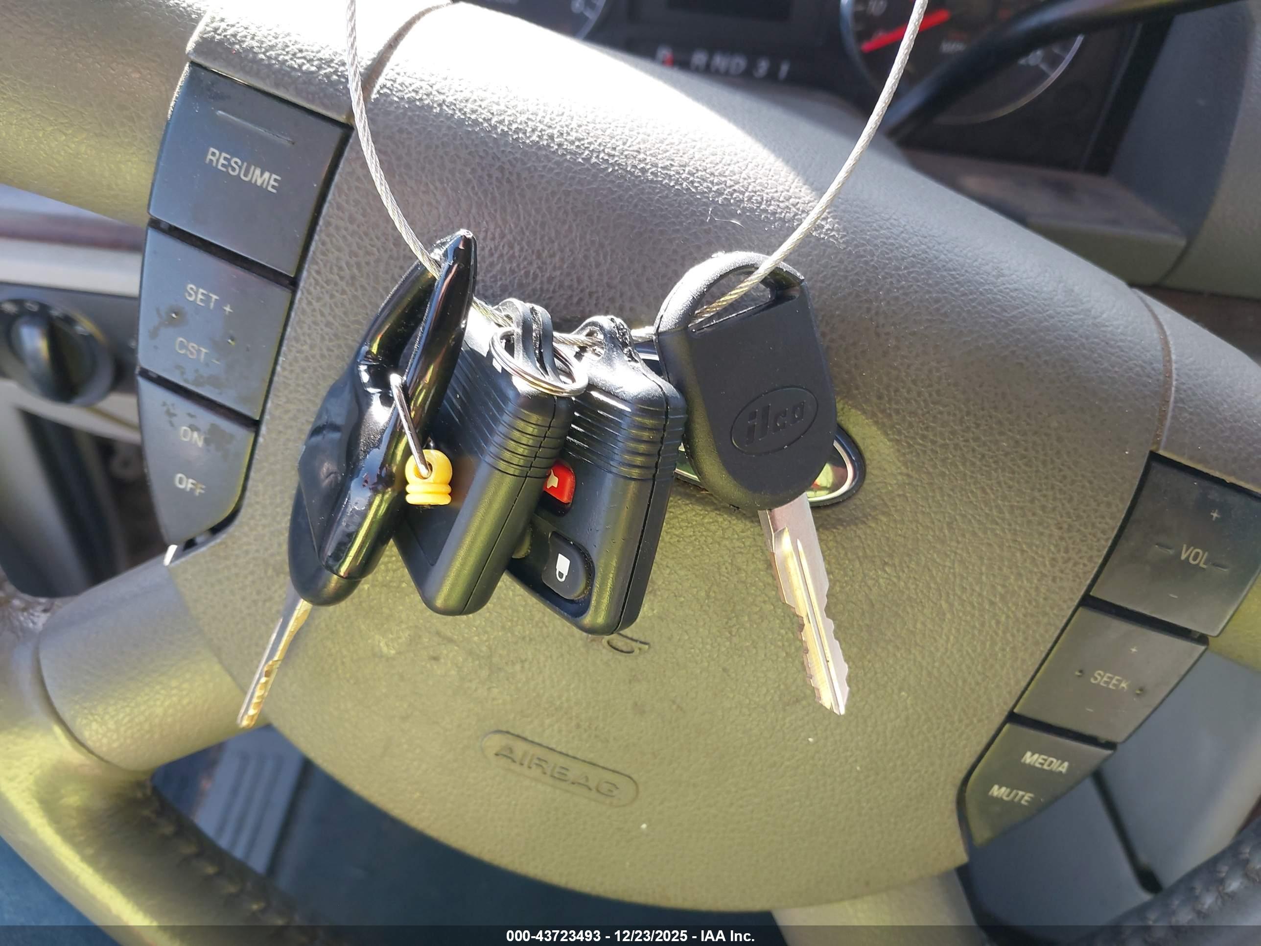 FORD FREESTAR image 11