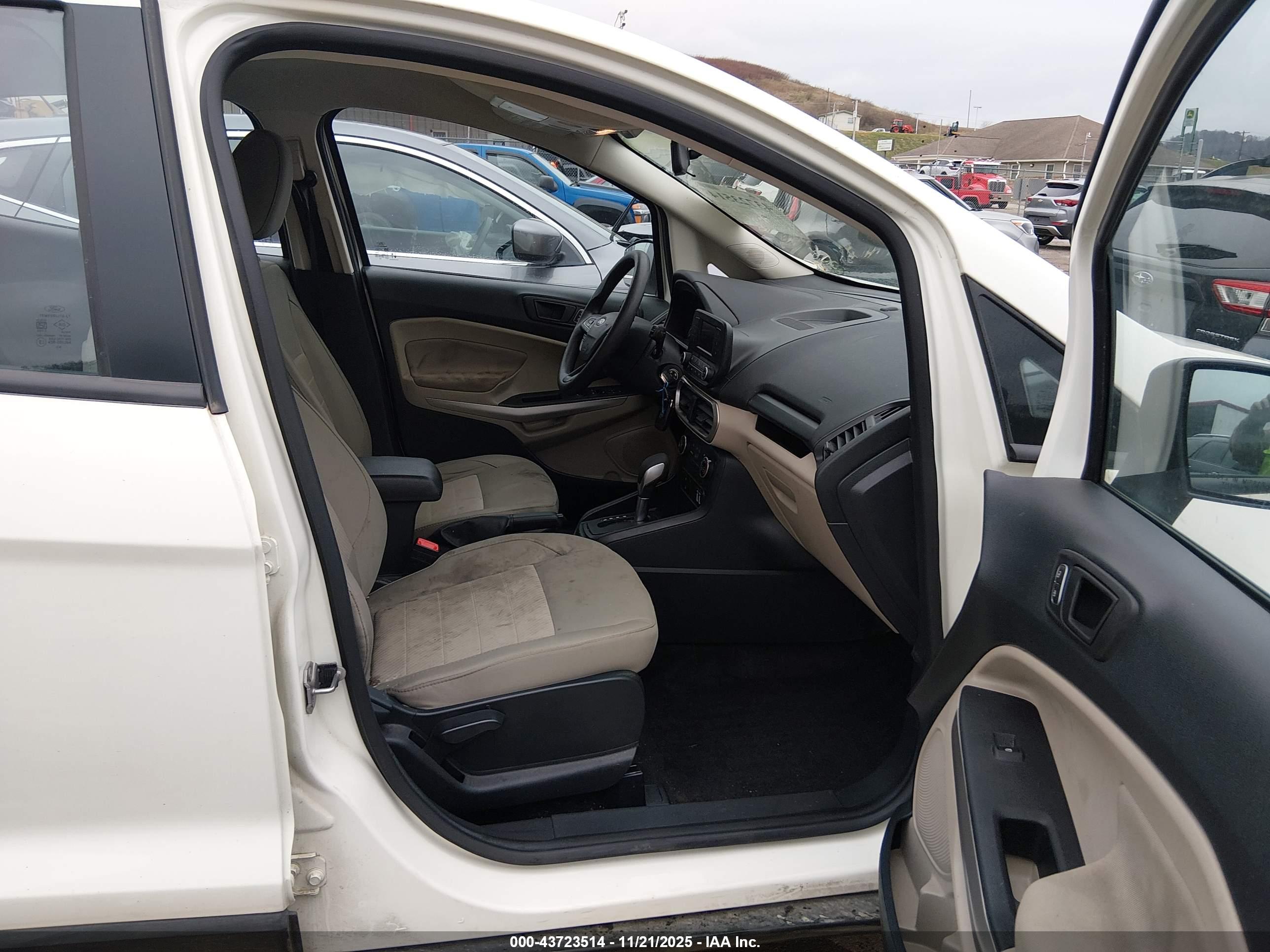 FORD ECOSPORT image 5