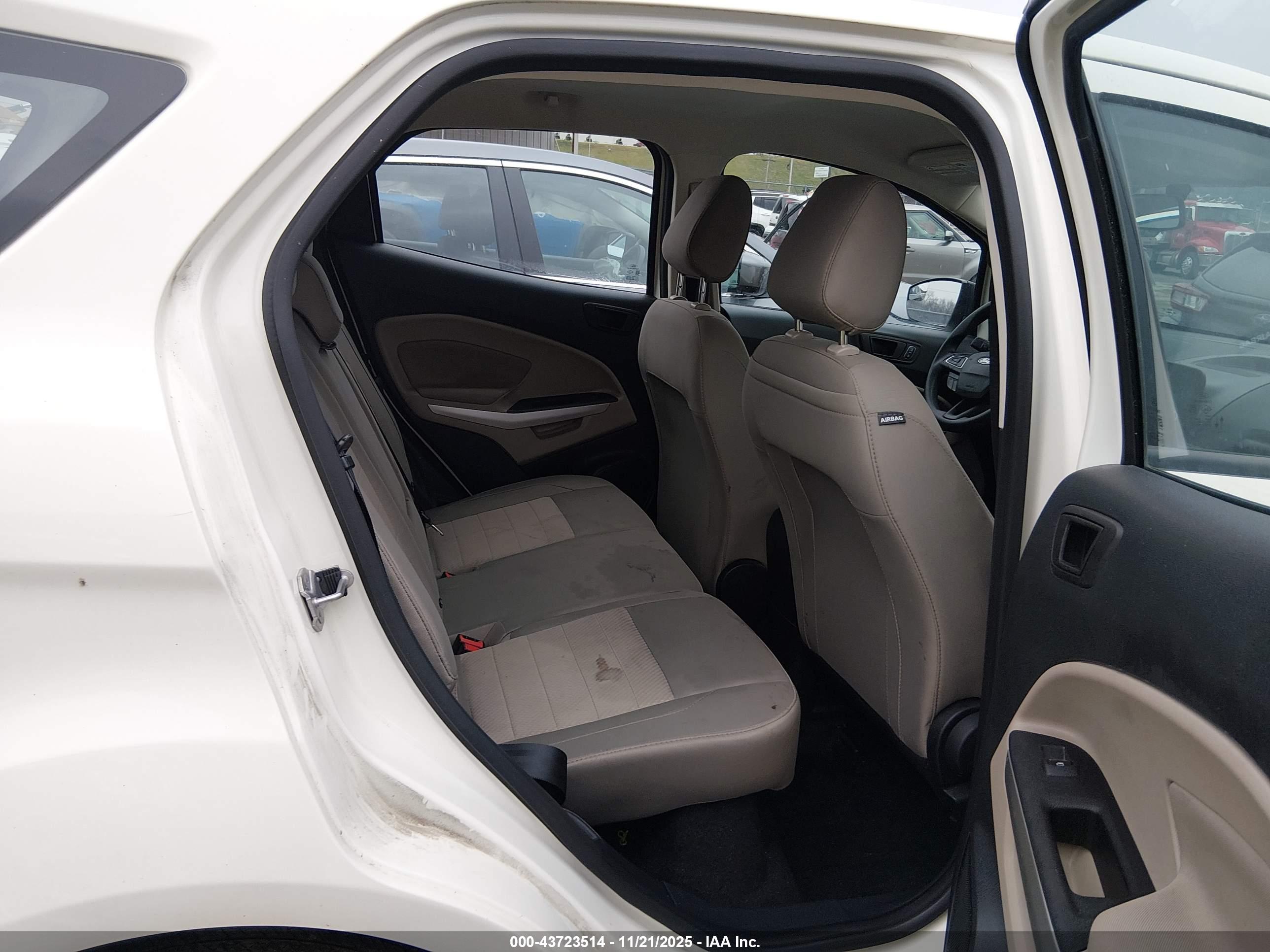 FORD ECOSPORT image 8