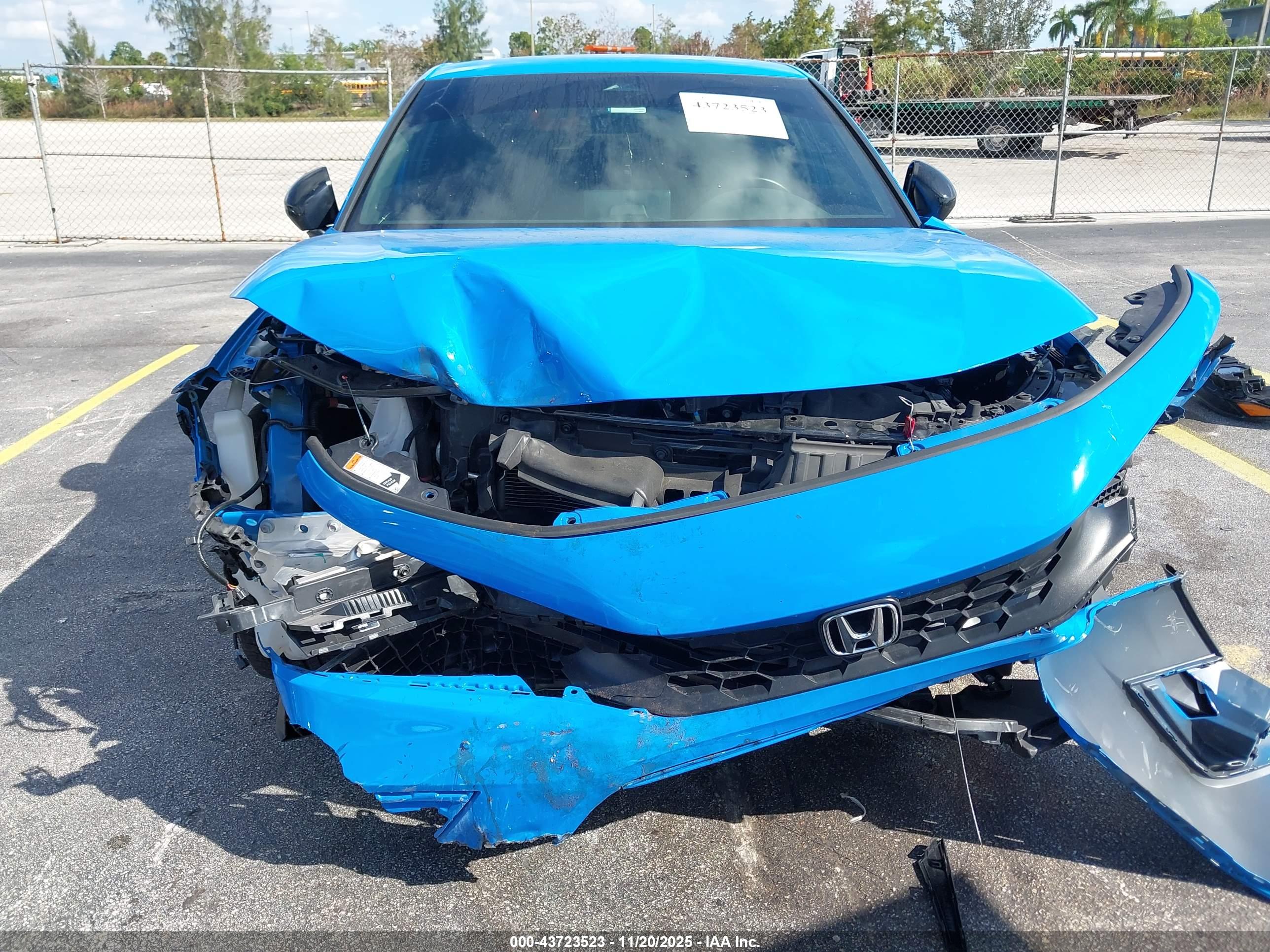 HONDA CIVIC image 6
