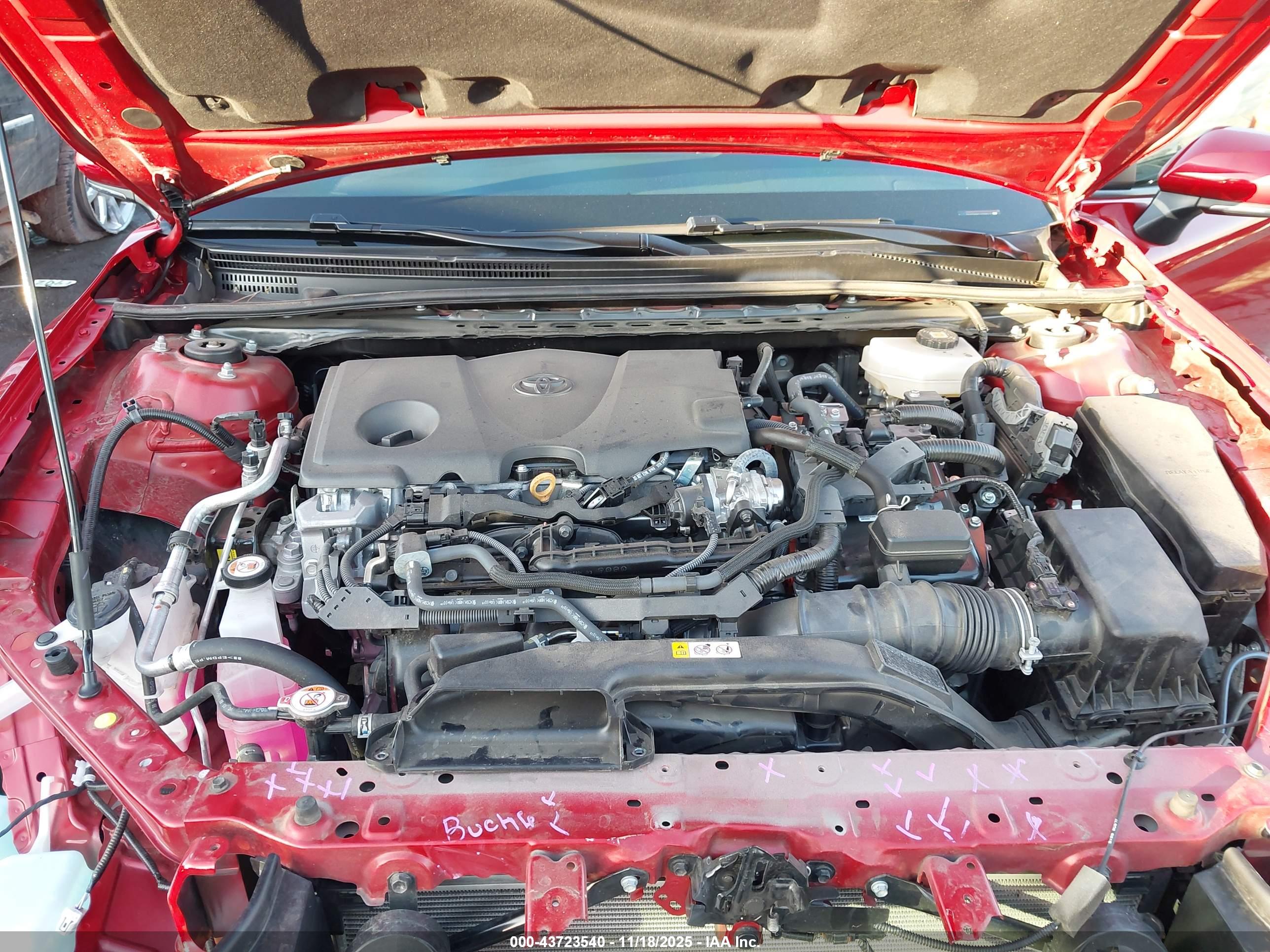 TOYOTA CAMRY image 10