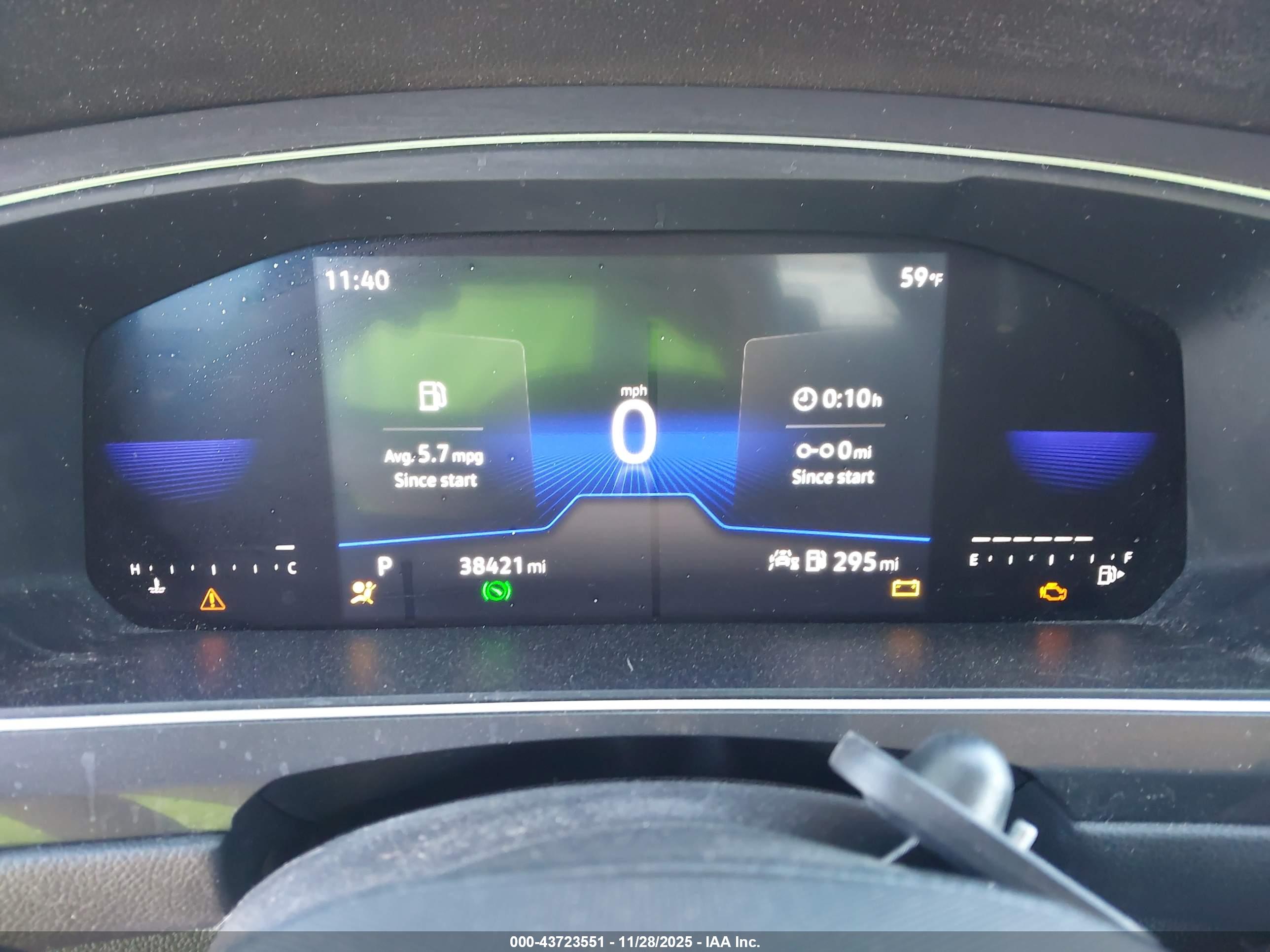 VOLKSWAGEN TIGUAN image 7