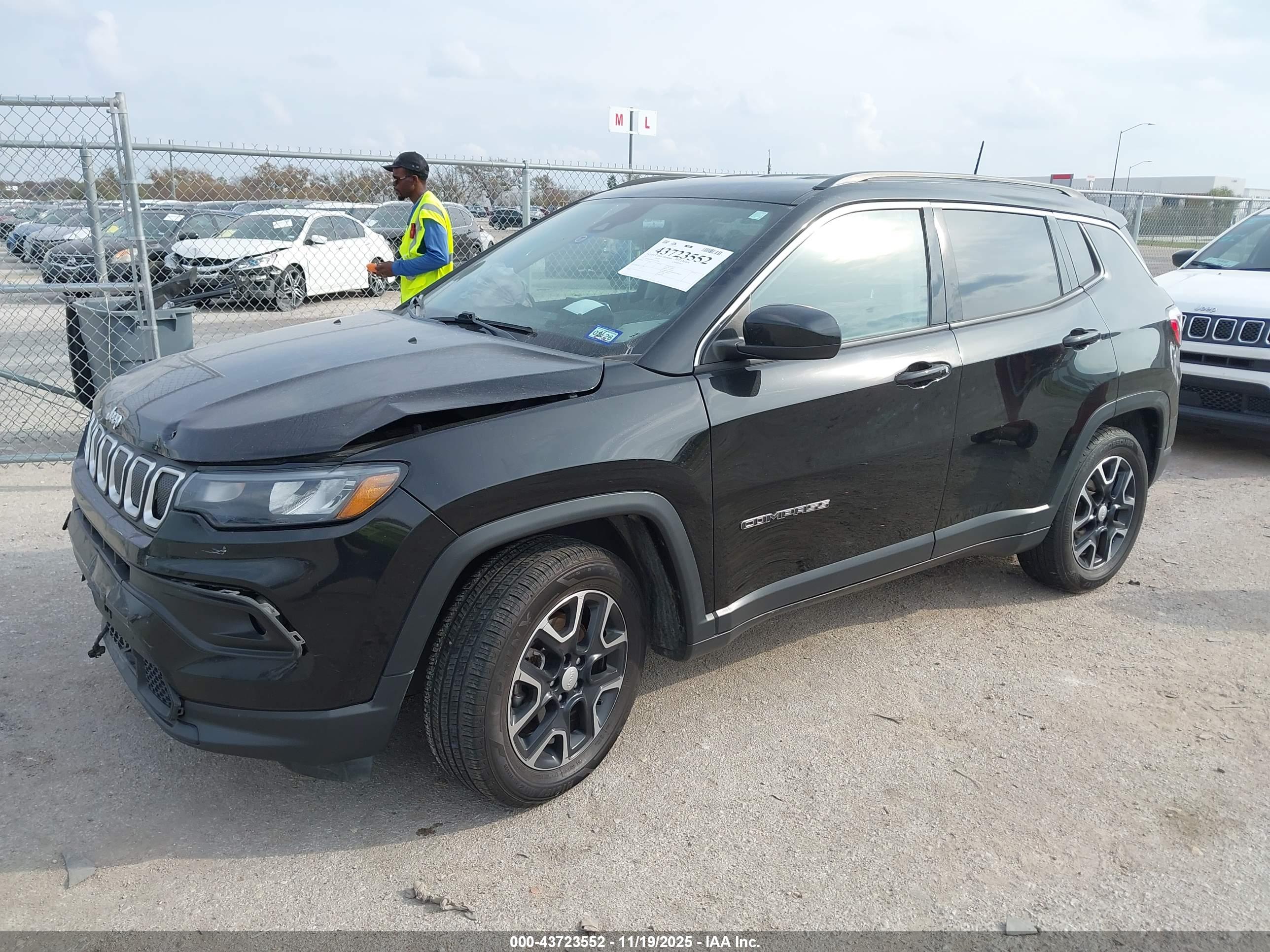 JEEP COMPASS image 2