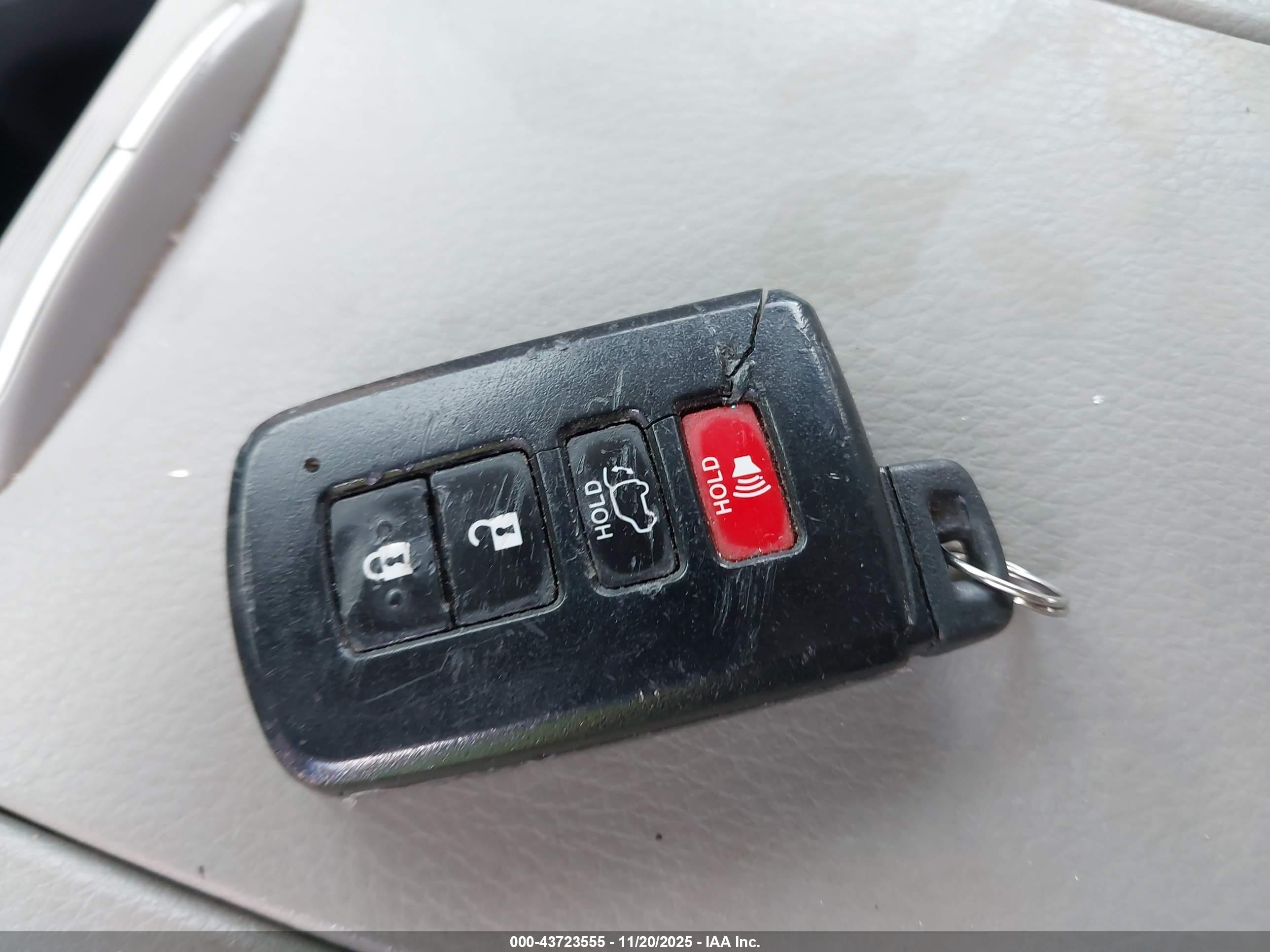 TOYOTA HIGHLANDER image 11