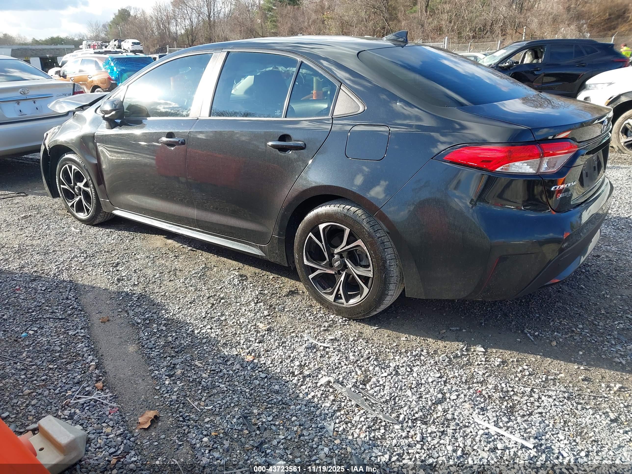 TOYOTA COROLLA image 3