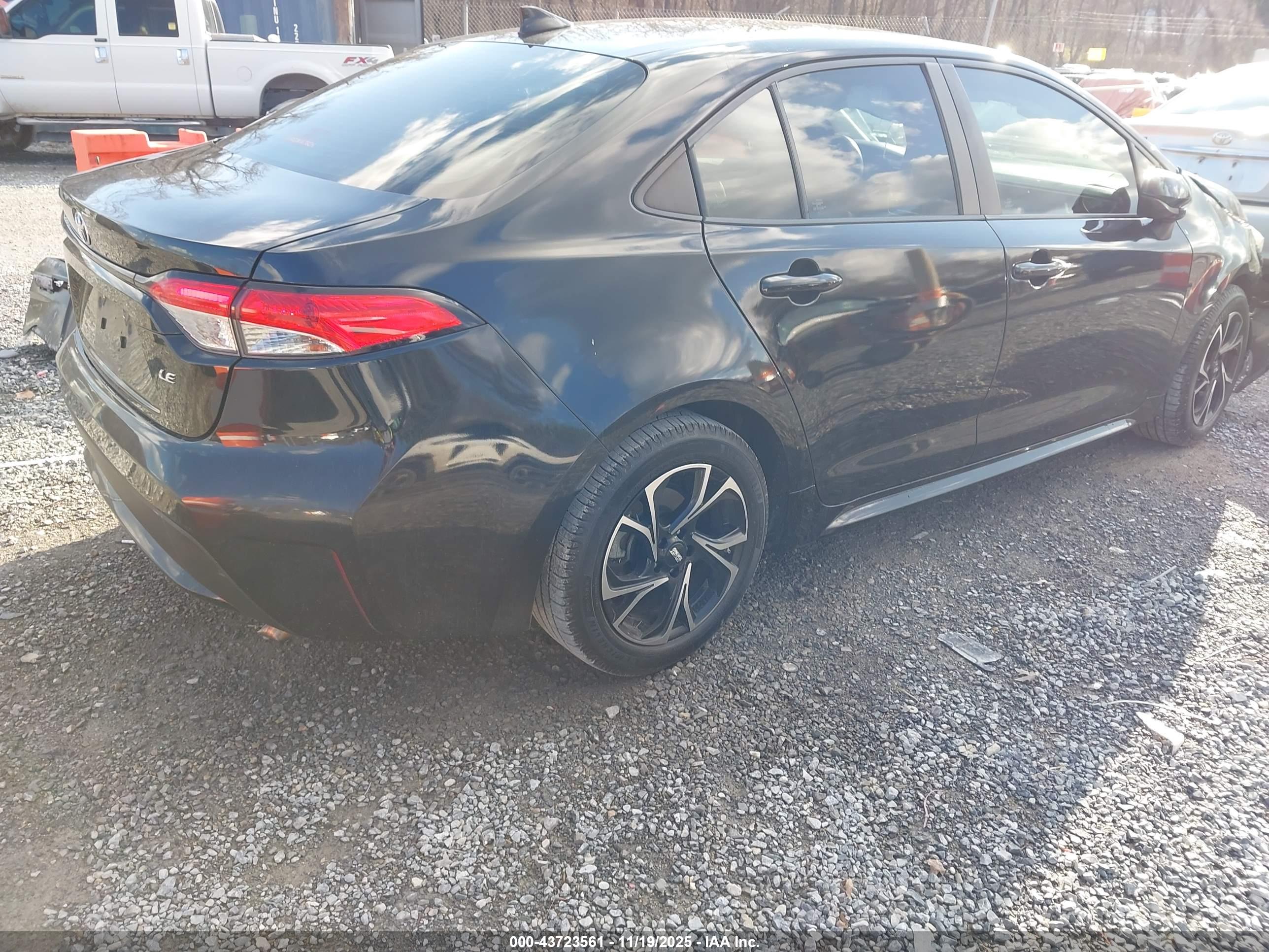 TOYOTA COROLLA image 4