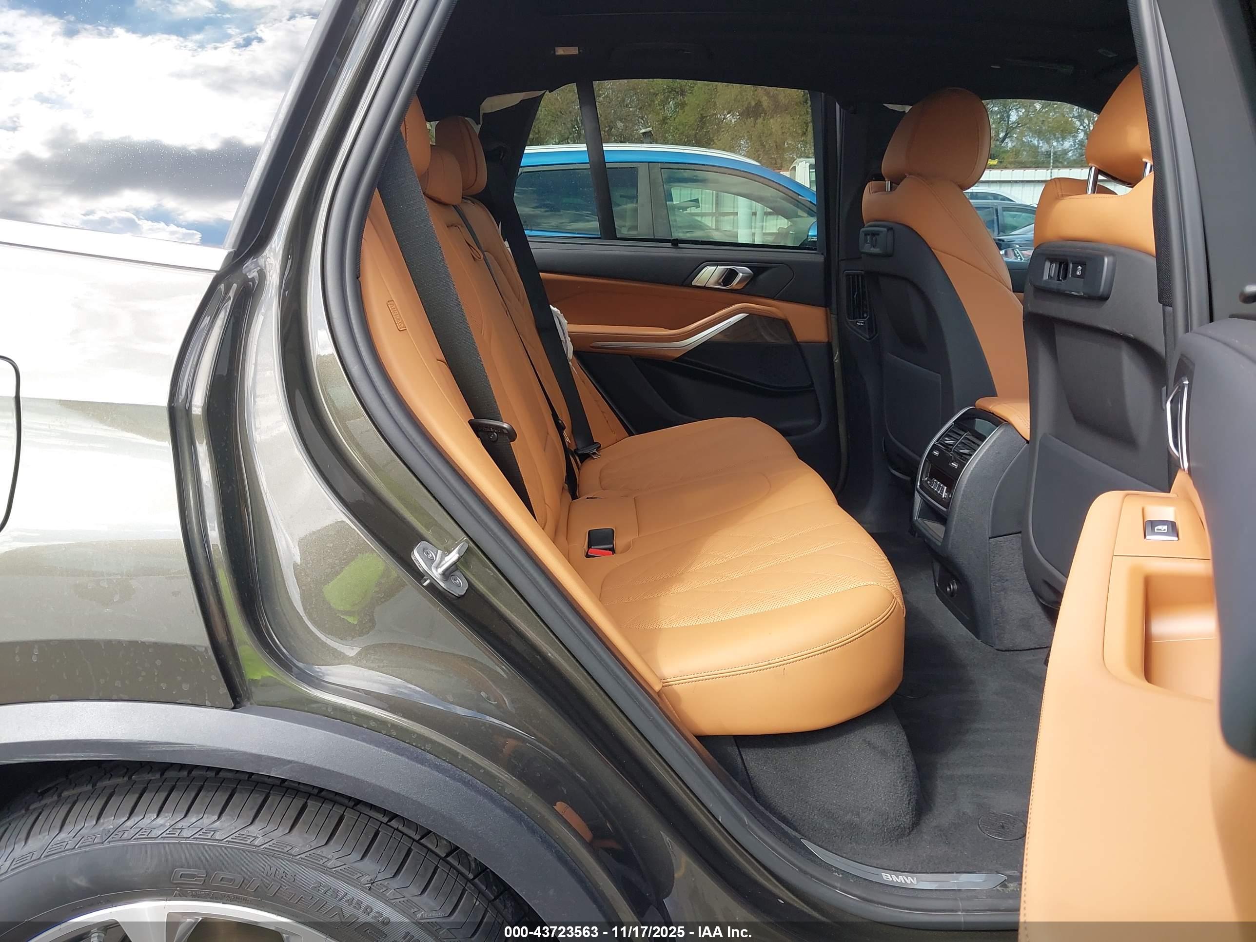 BMW X5 image 8
