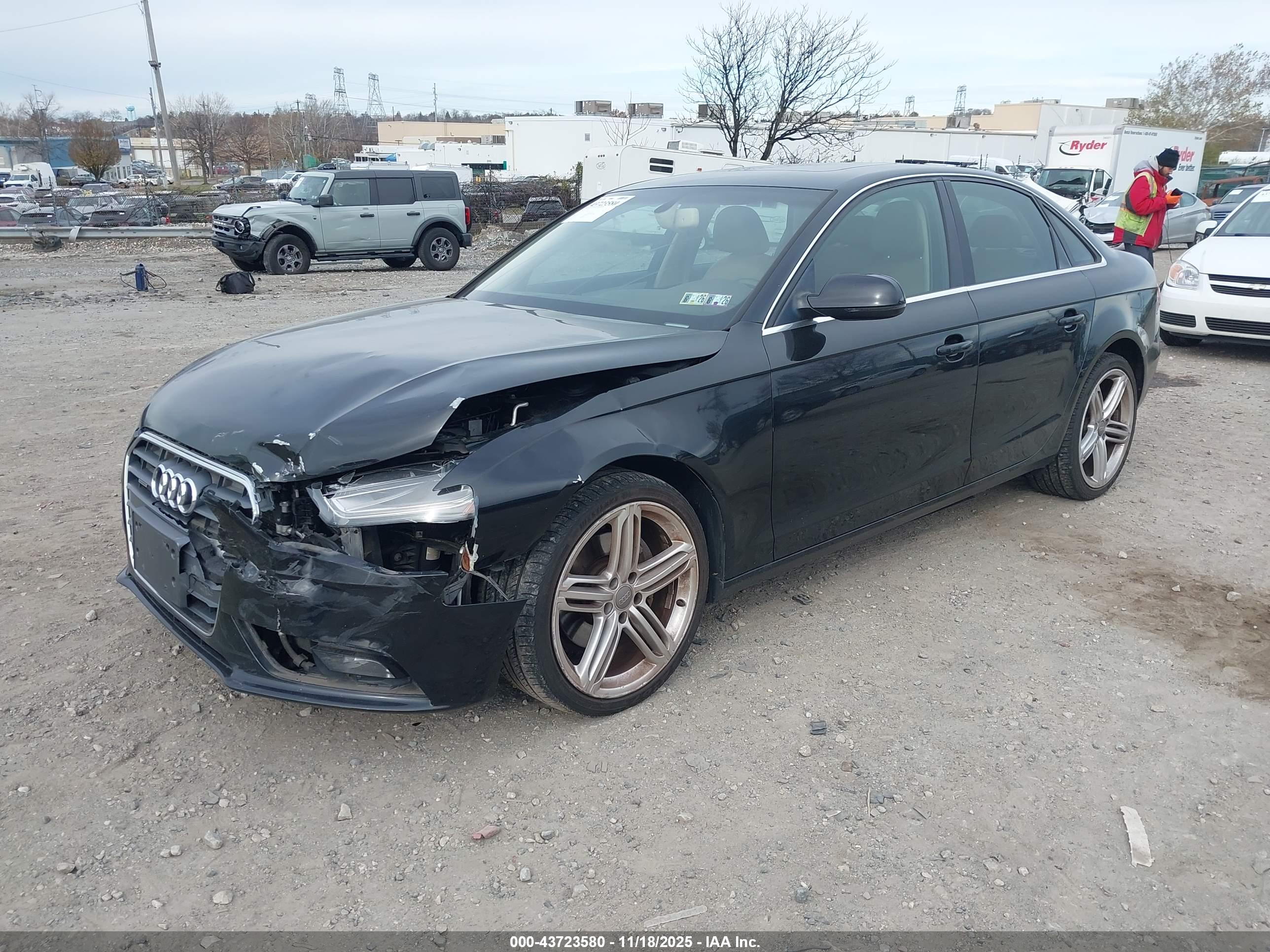AUDI A4 image 2