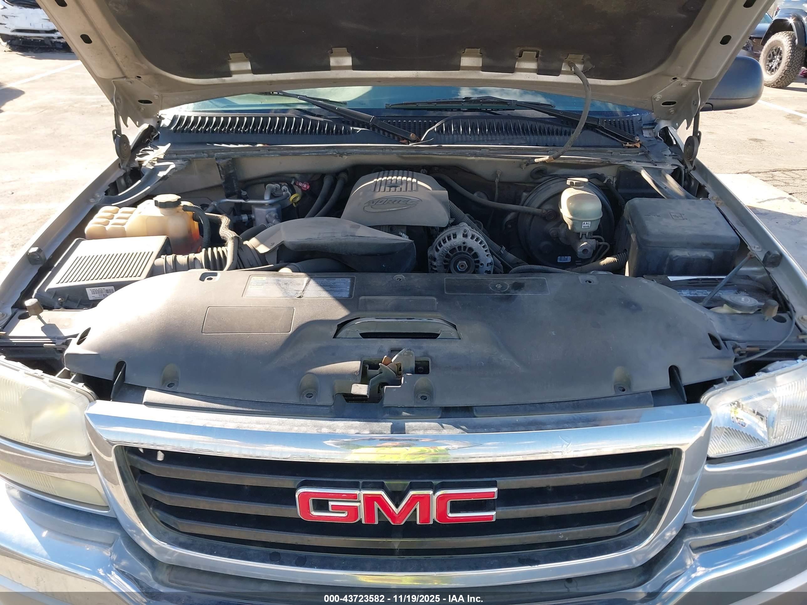 GMC SIERRA image 10