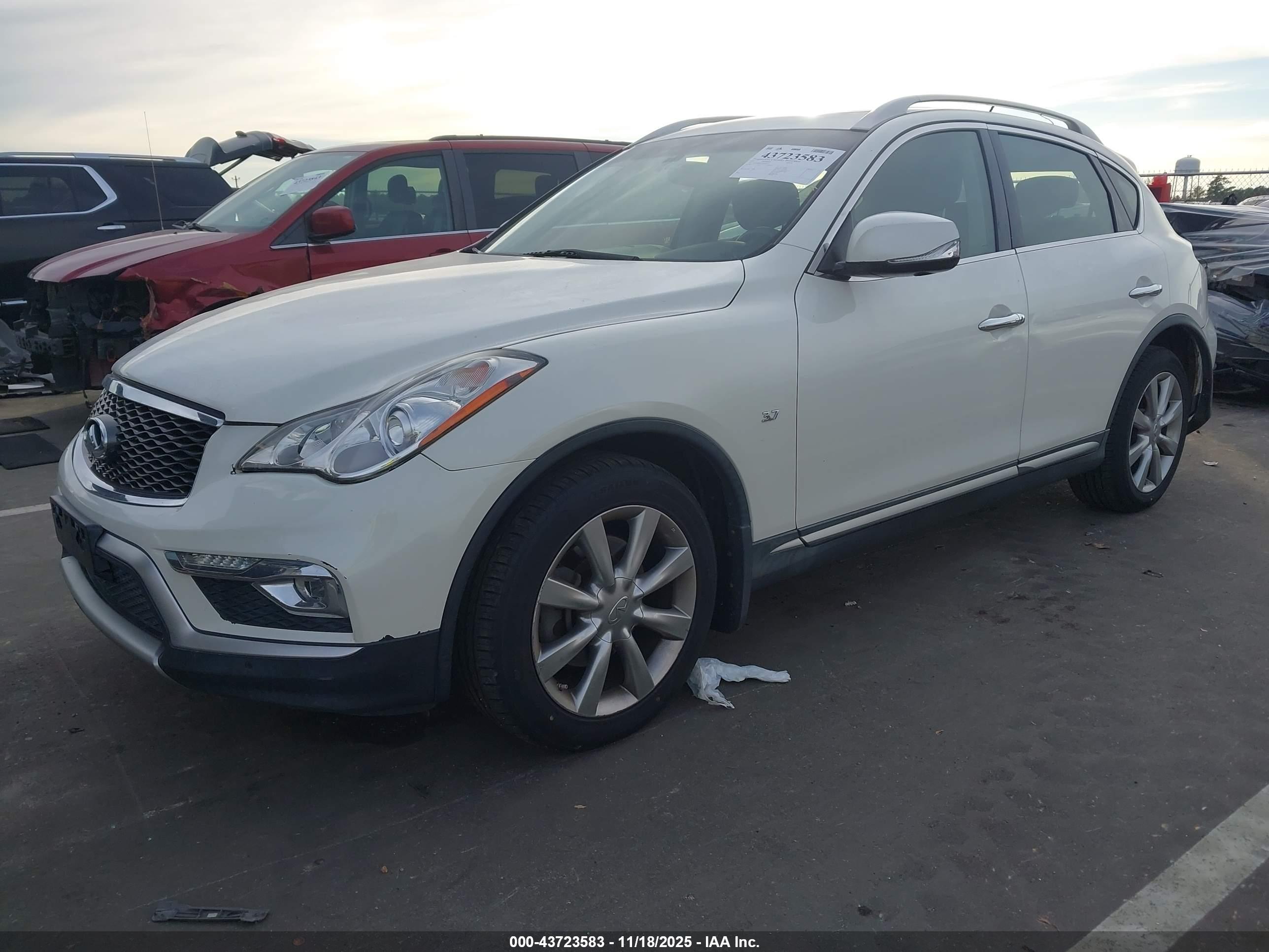 INFINITI QX50 image 2