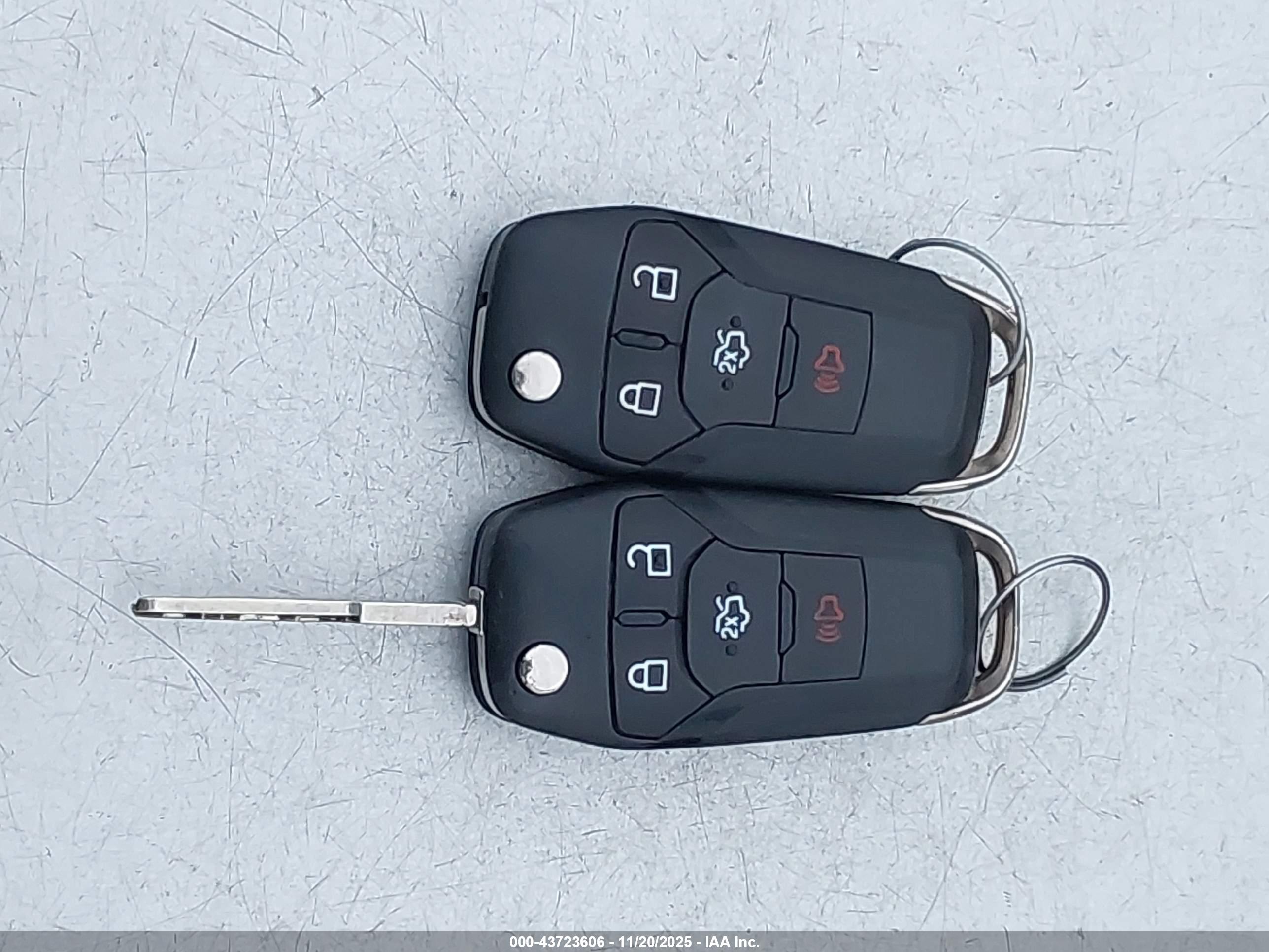 FORD FUSION image 11