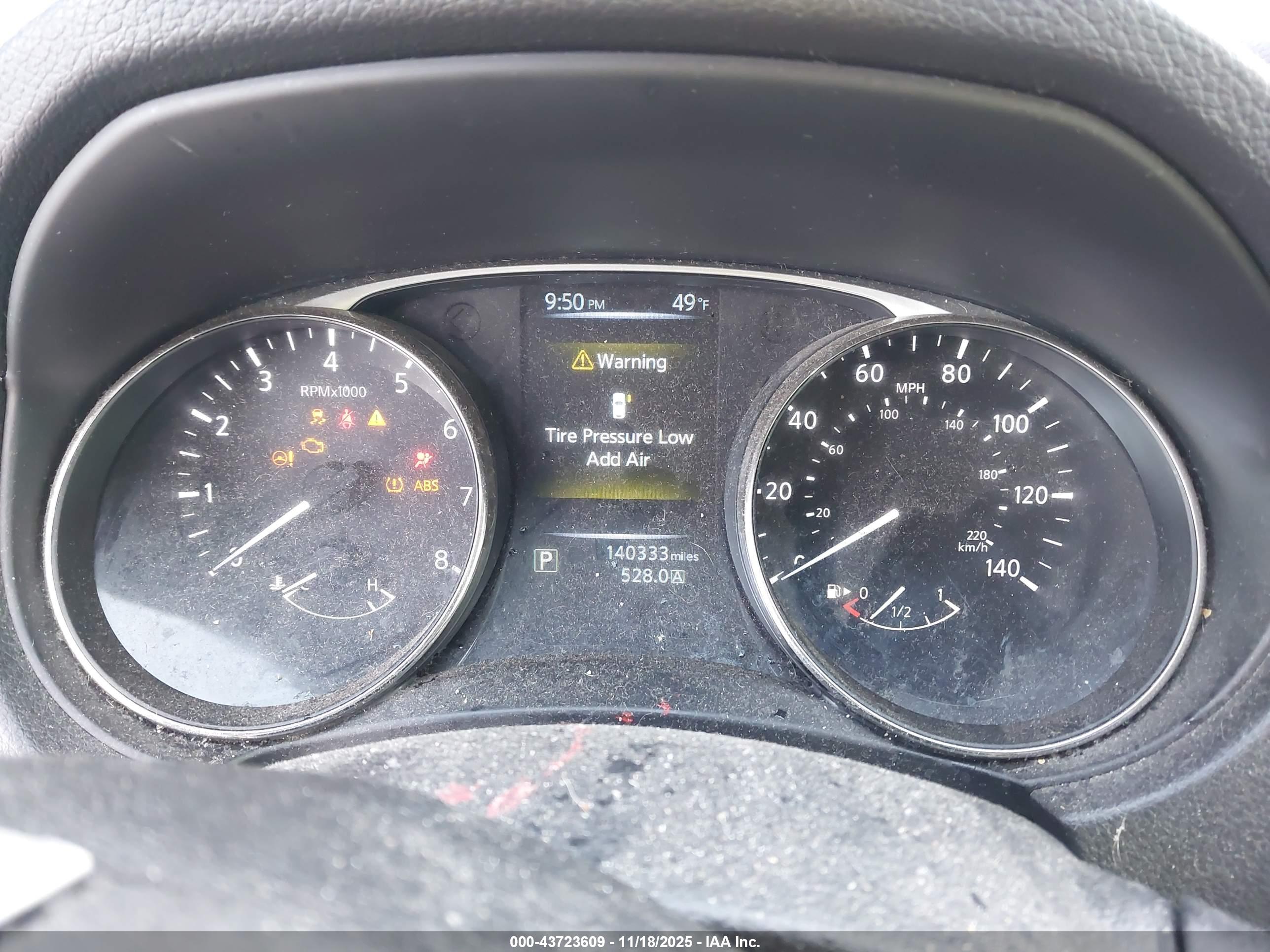 NISSAN ROGUE image 7