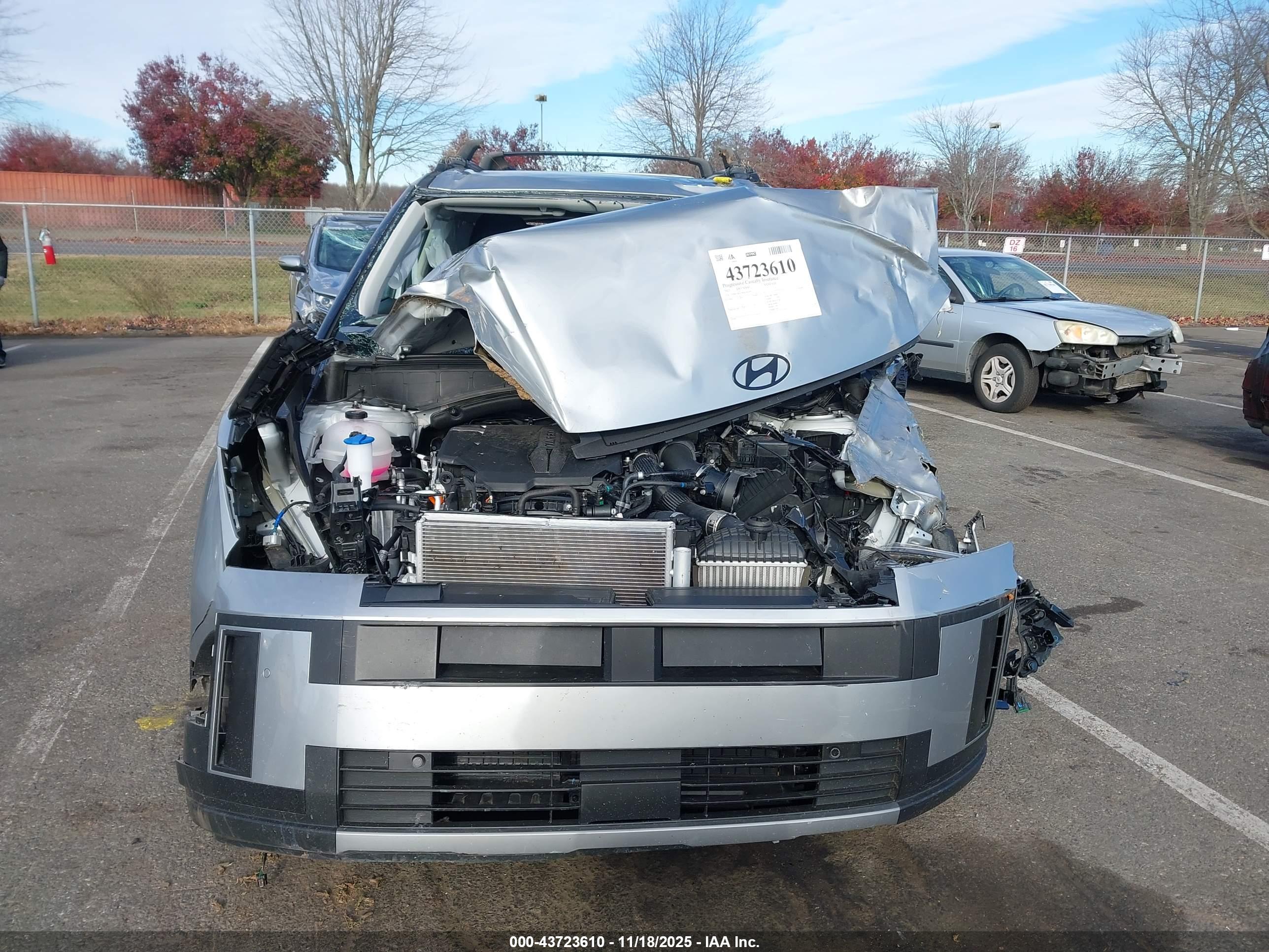 HYUNDAI SANTA image 6