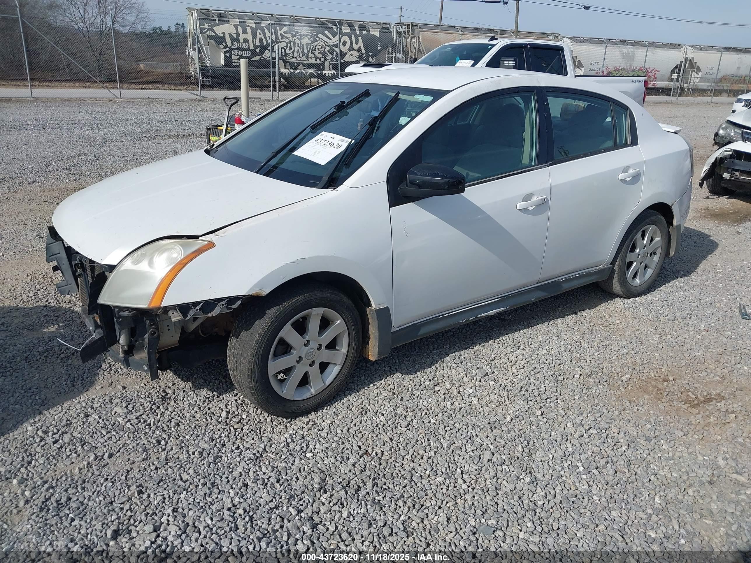 NISSAN SENTRA image 2