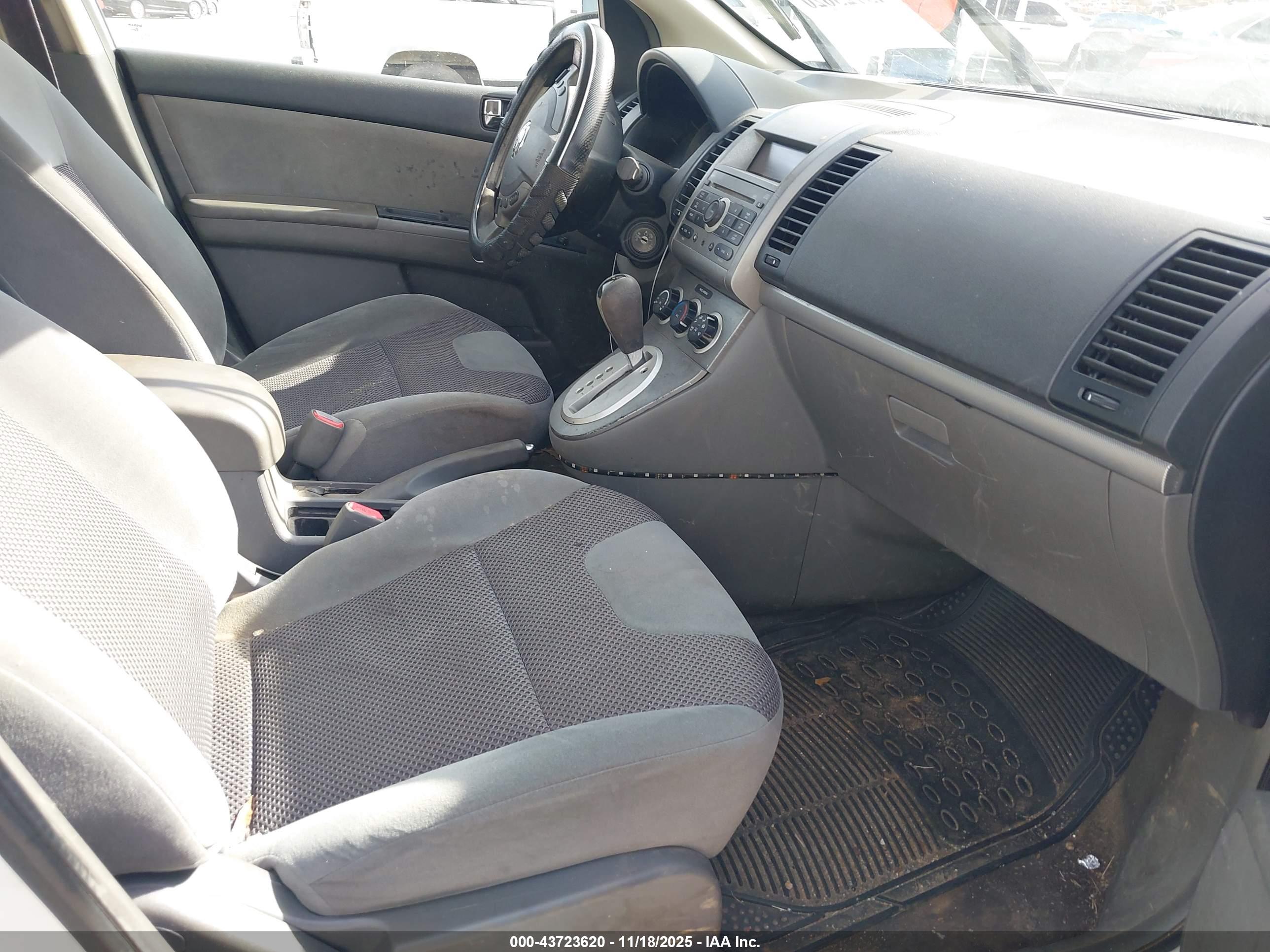 NISSAN SENTRA image 5