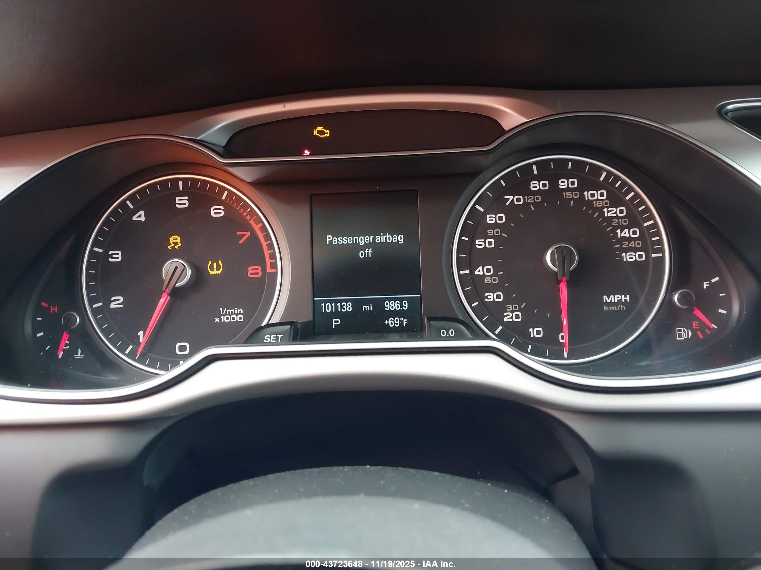AUDI A4 image 7