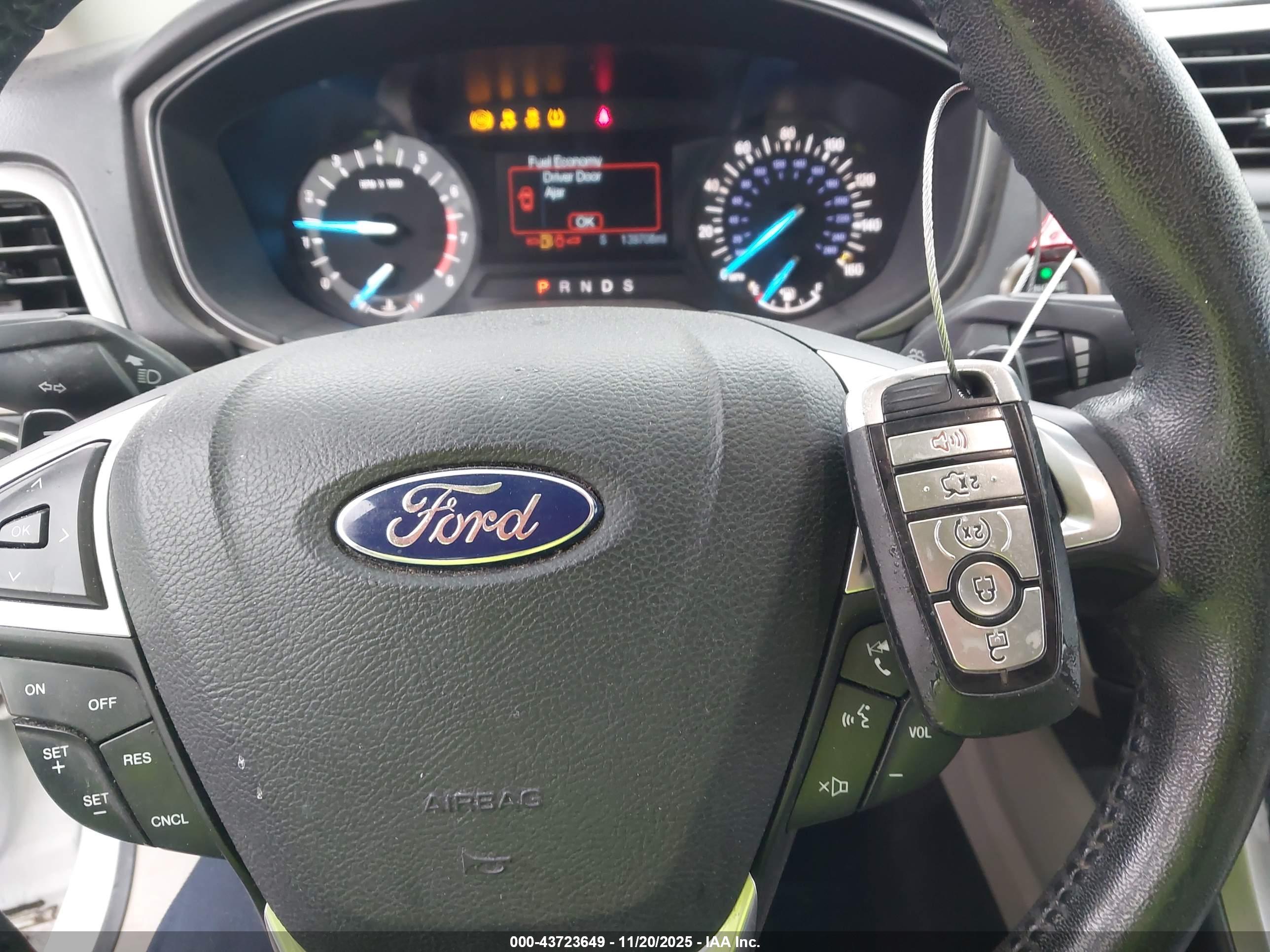 FORD FUSION image 11