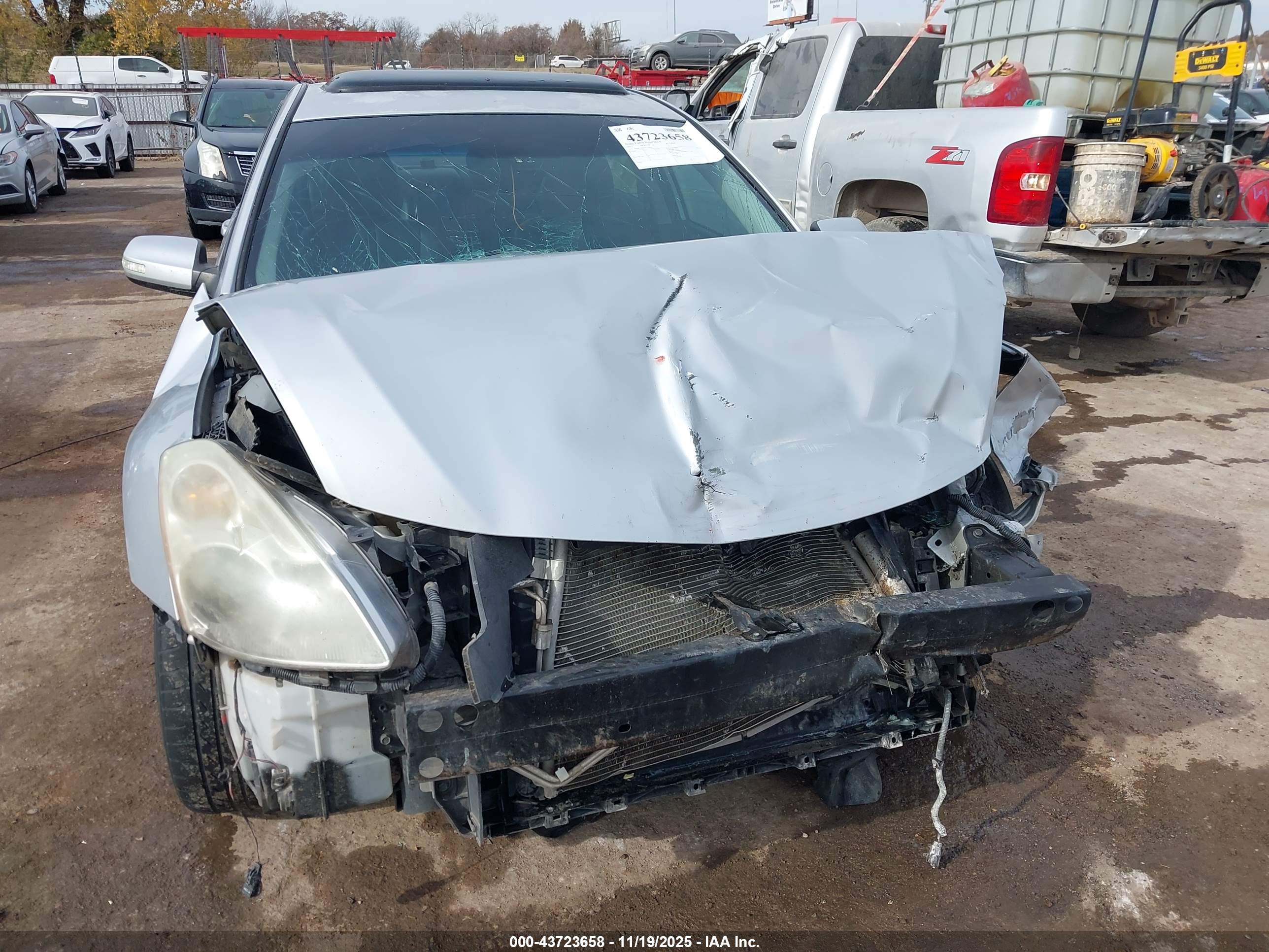 NISSAN ALTIMA image 6