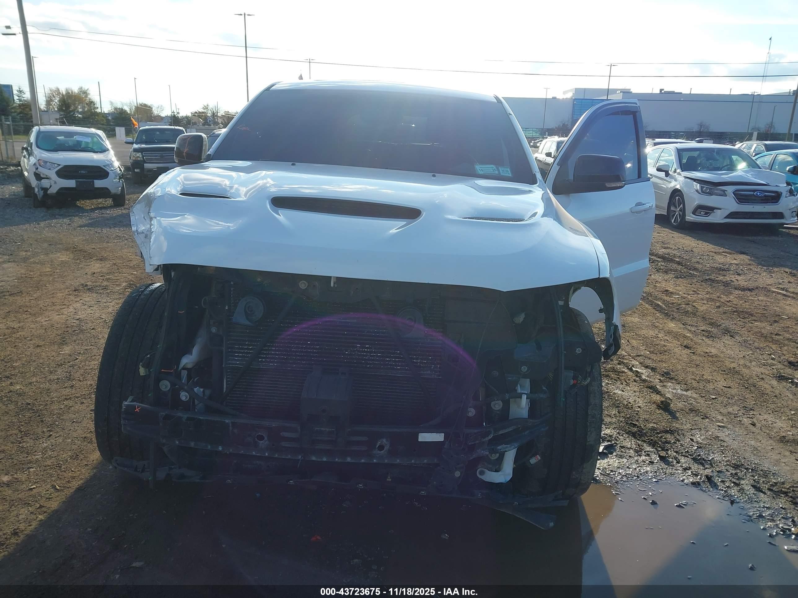 DODGE DURANGO image 6