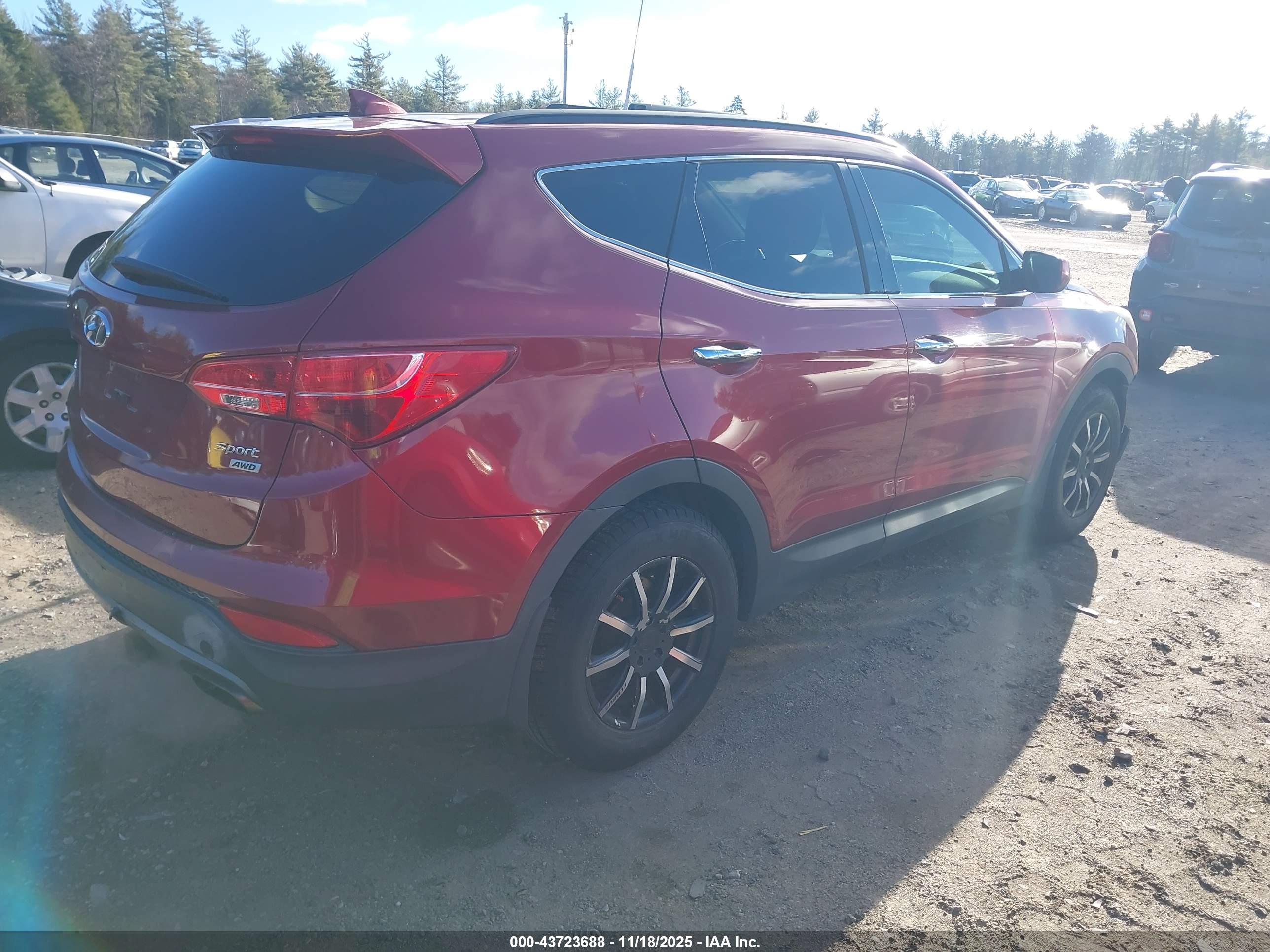 HYUNDAI SANTA image 4