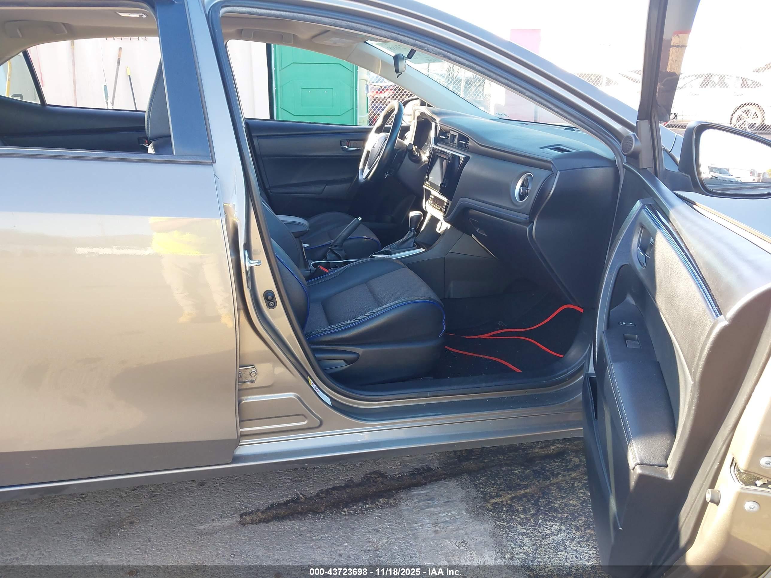 TOYOTA COROLLA image 5