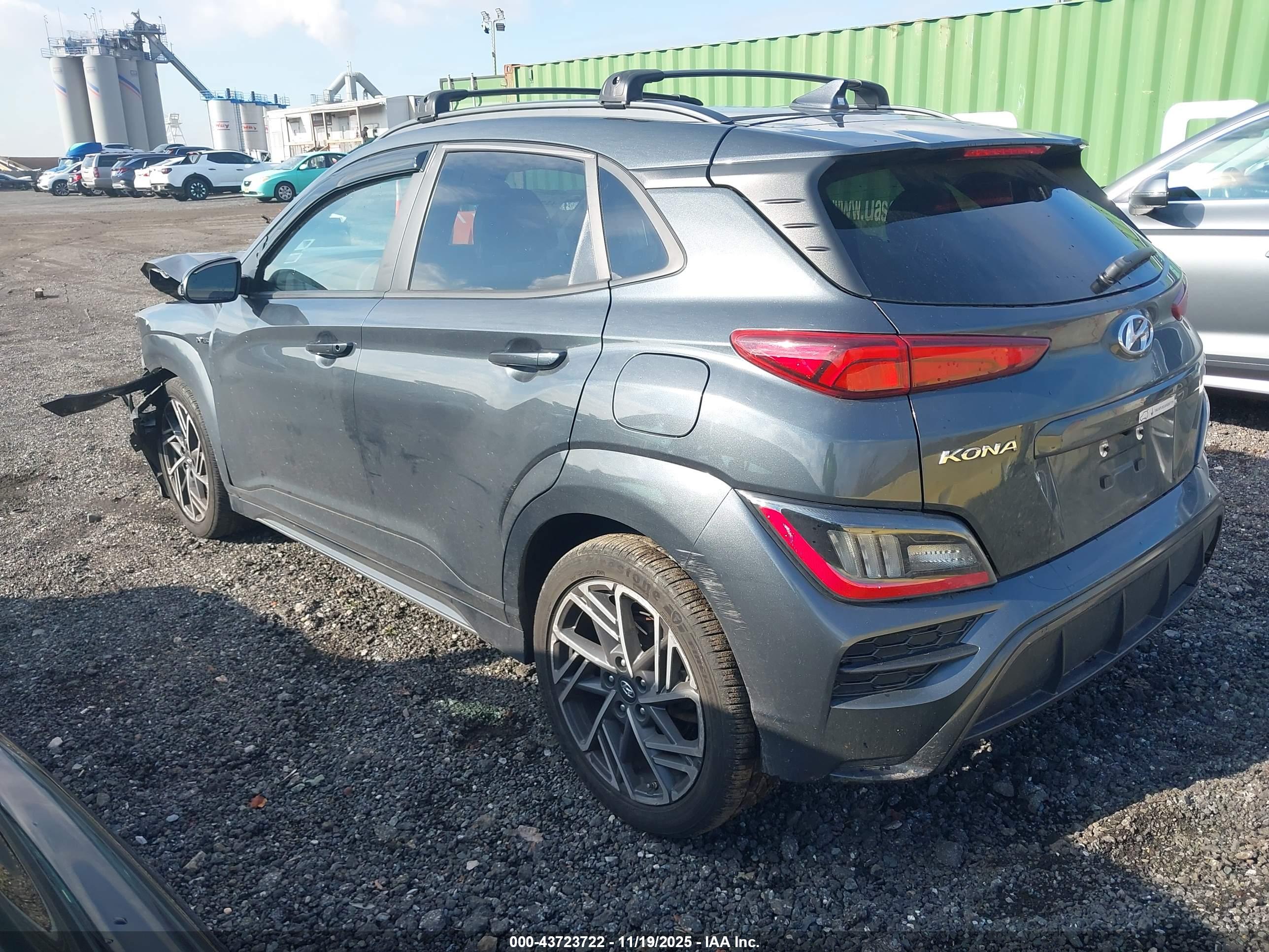 HYUNDAI KONA image 3