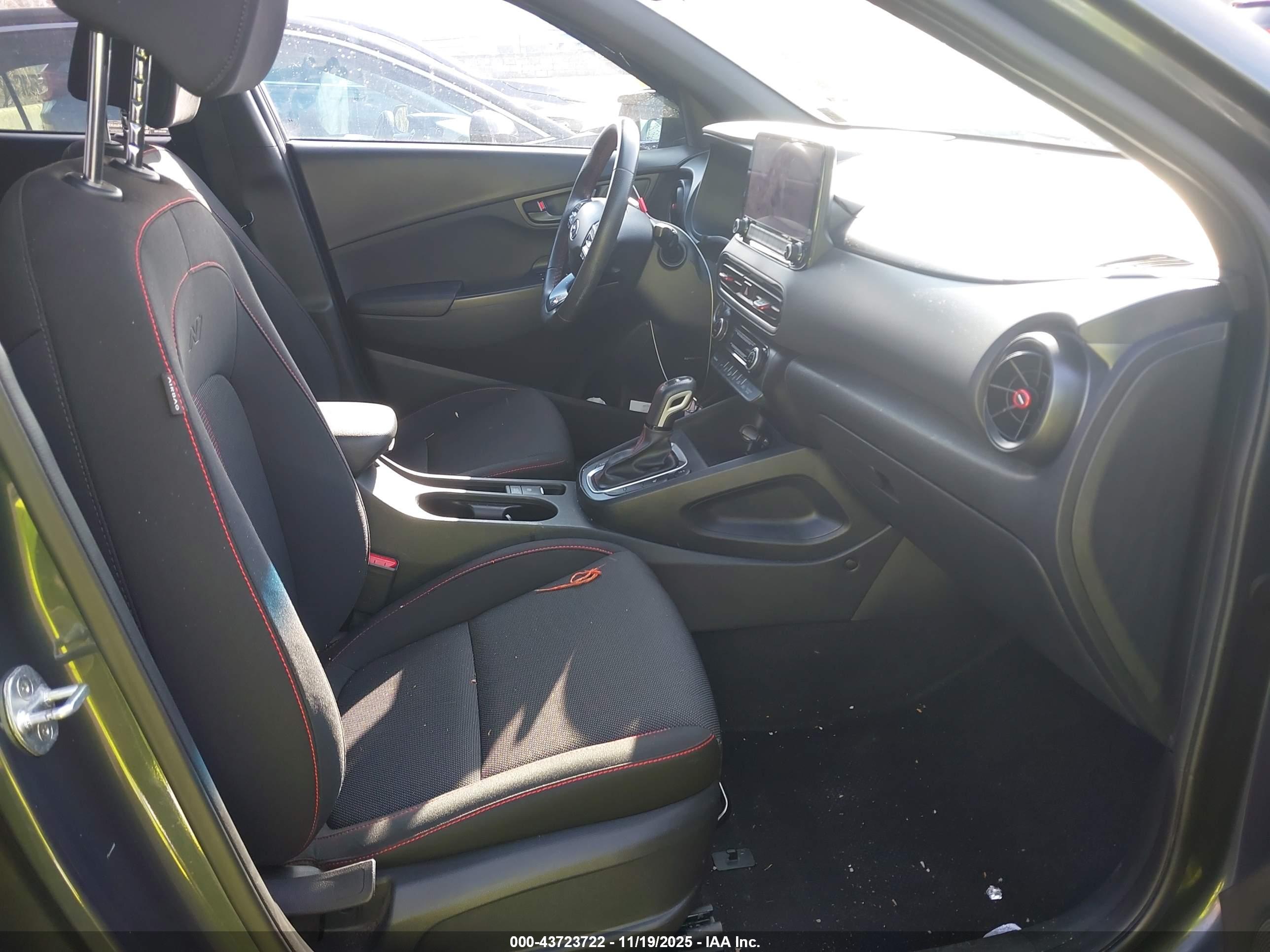 HYUNDAI KONA image 5