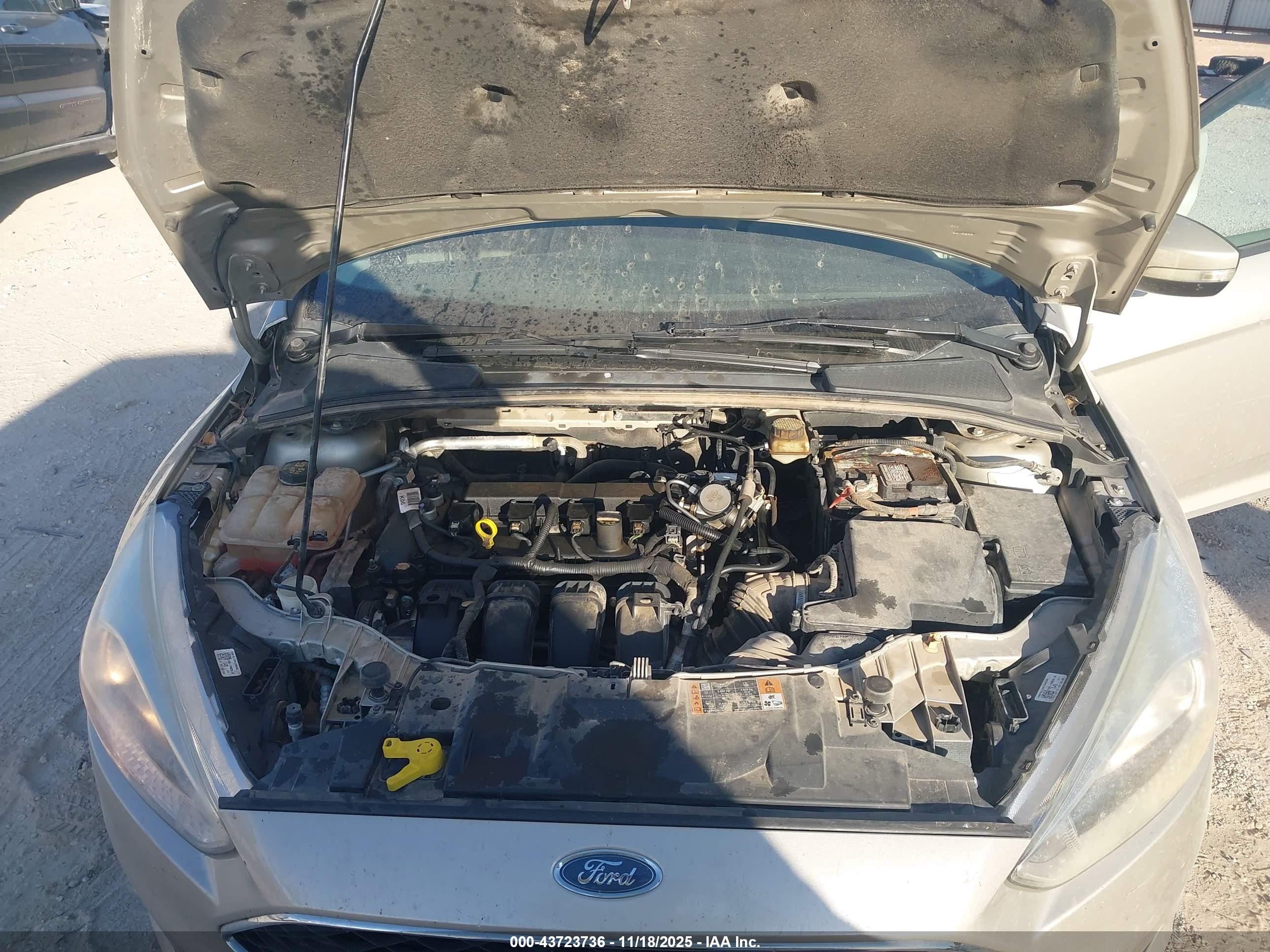 FORD FOCUS image 10