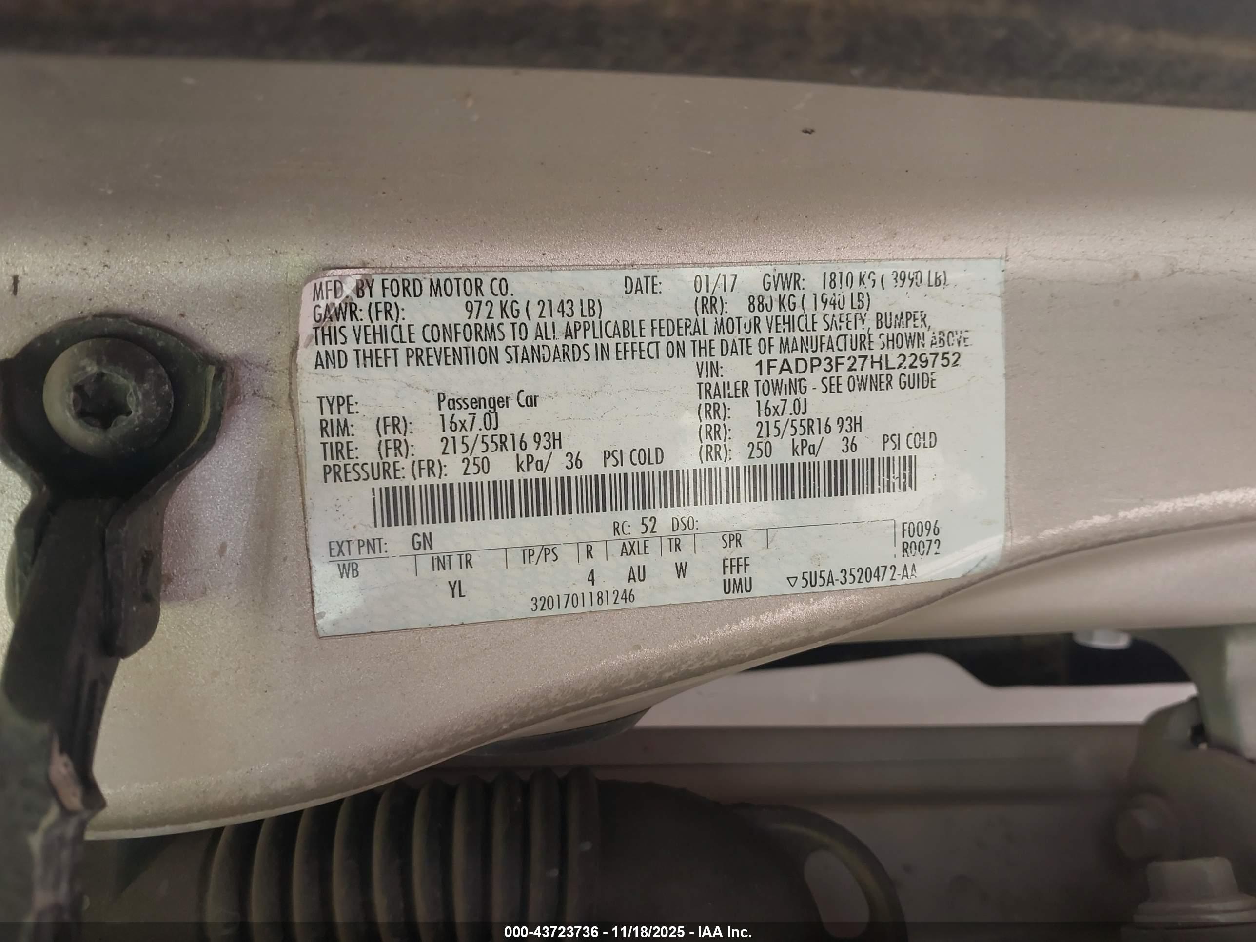 FORD FOCUS image 9