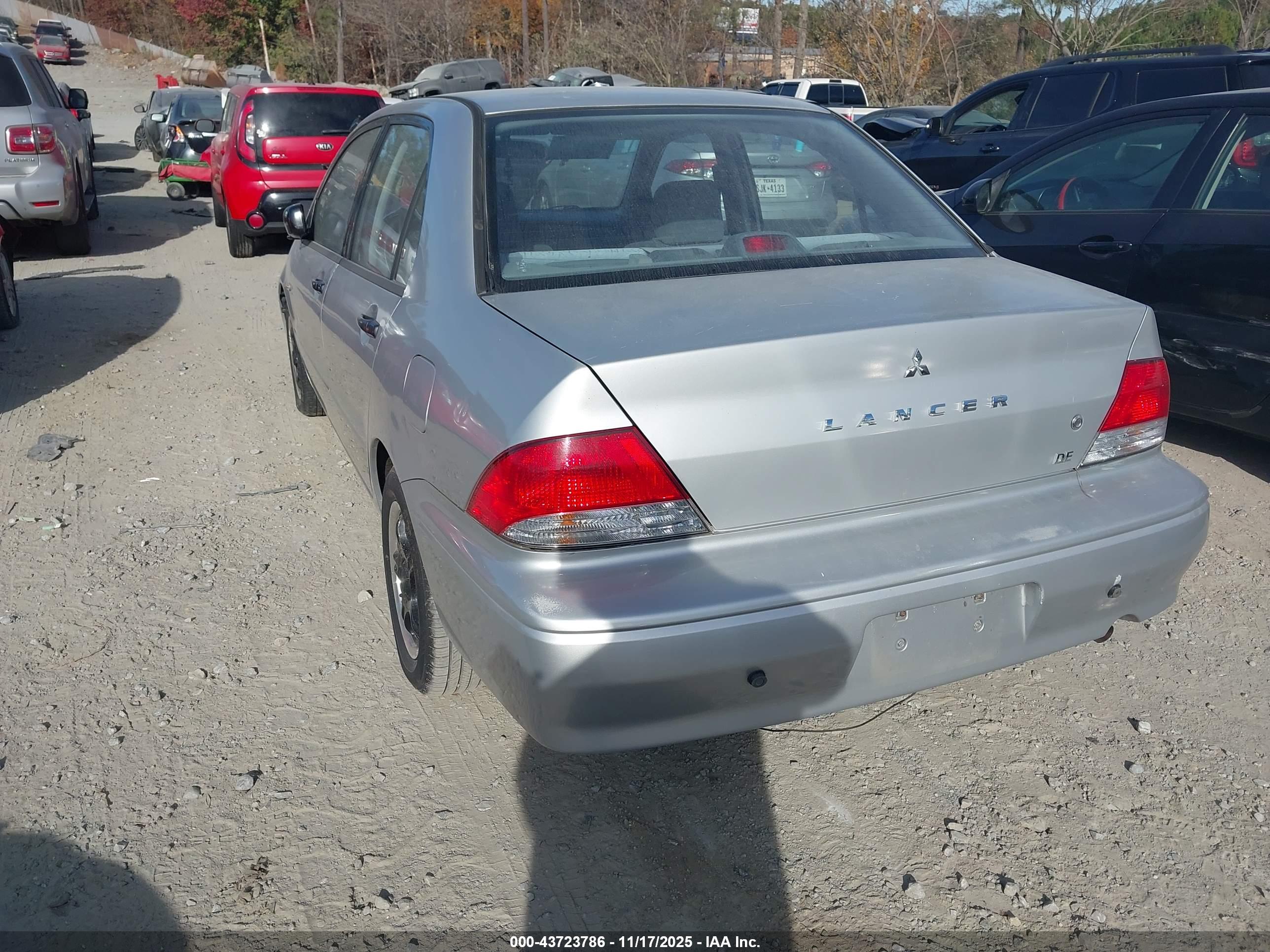 MITSUBISHI LANCER image 3