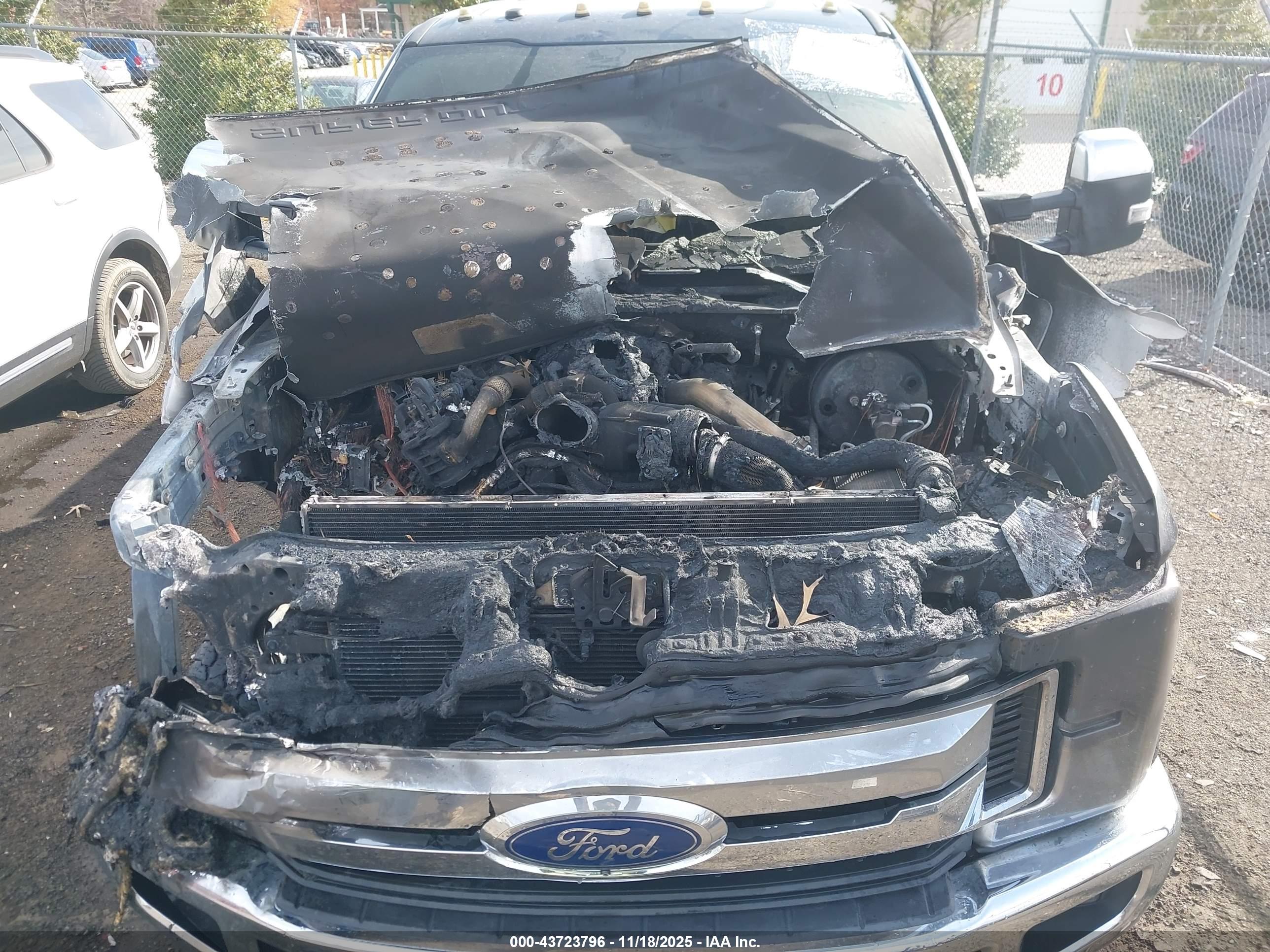 FORD F-250 image 6