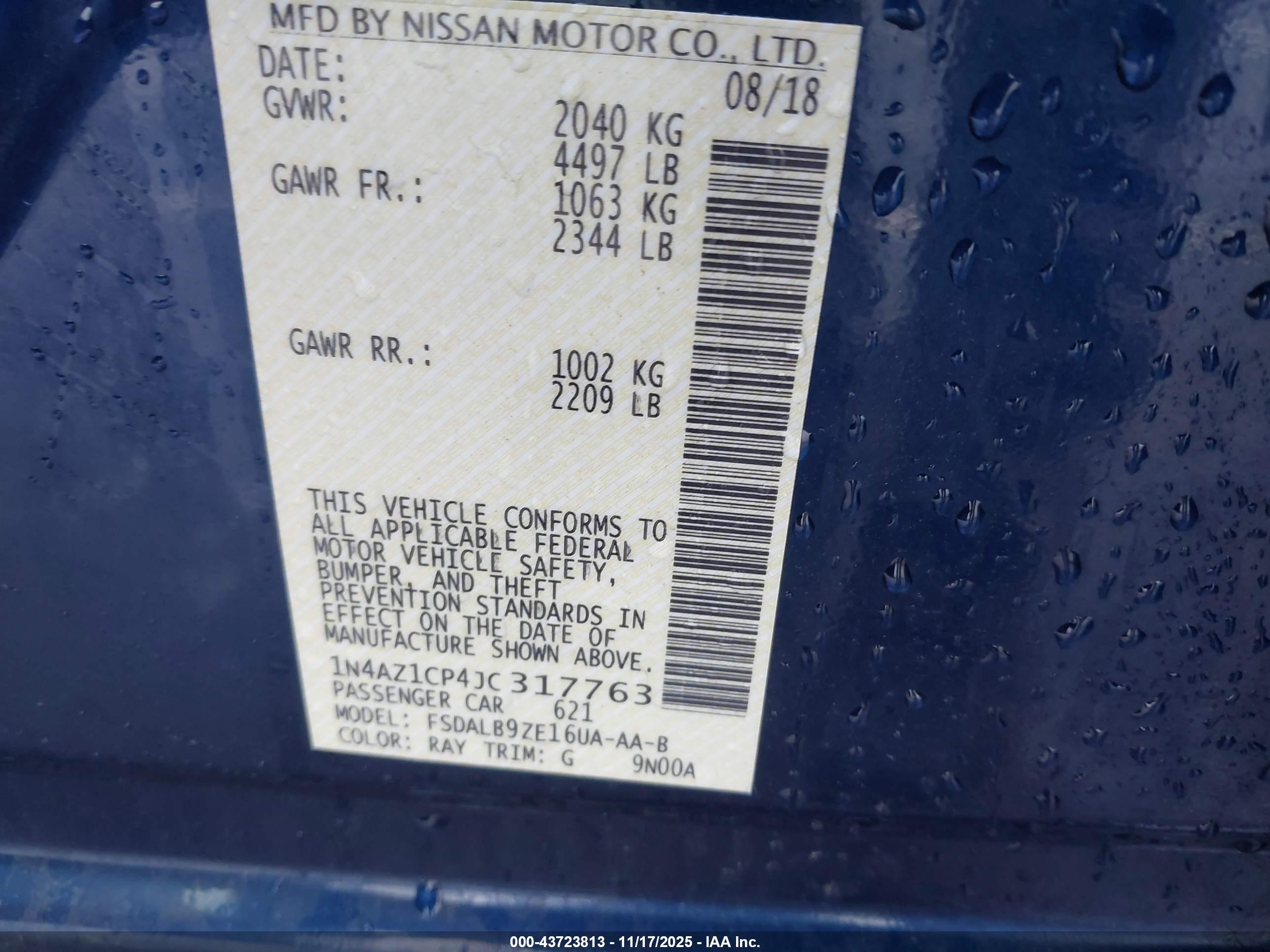 NISSAN LEAF image 9