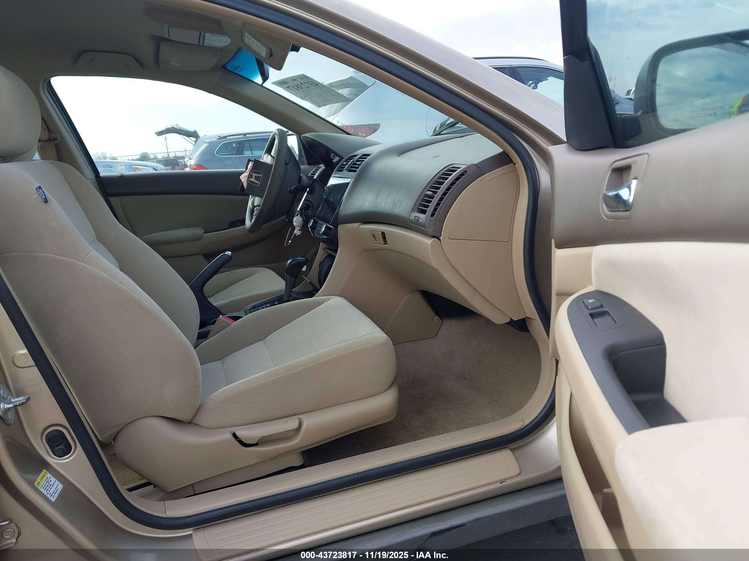 HONDA ACCORD image 5