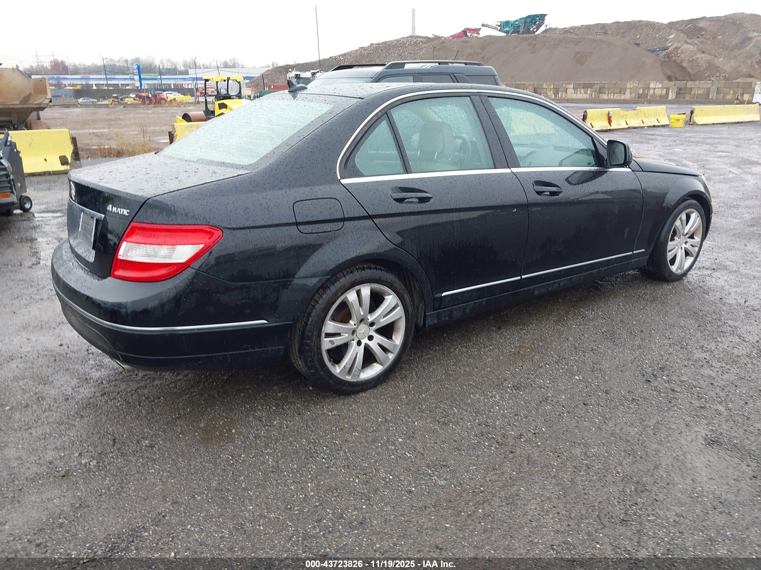 MERCEDES-BENZ C image 4