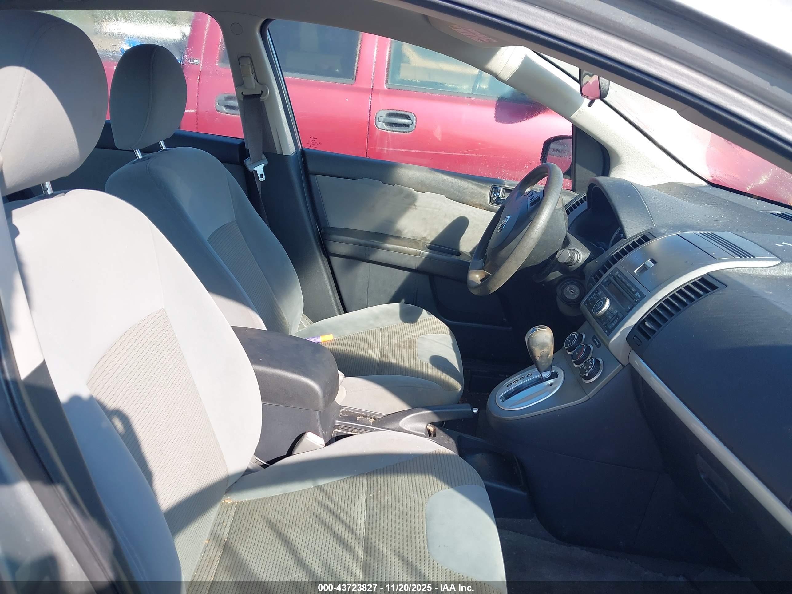 NISSAN SENTRA image 5