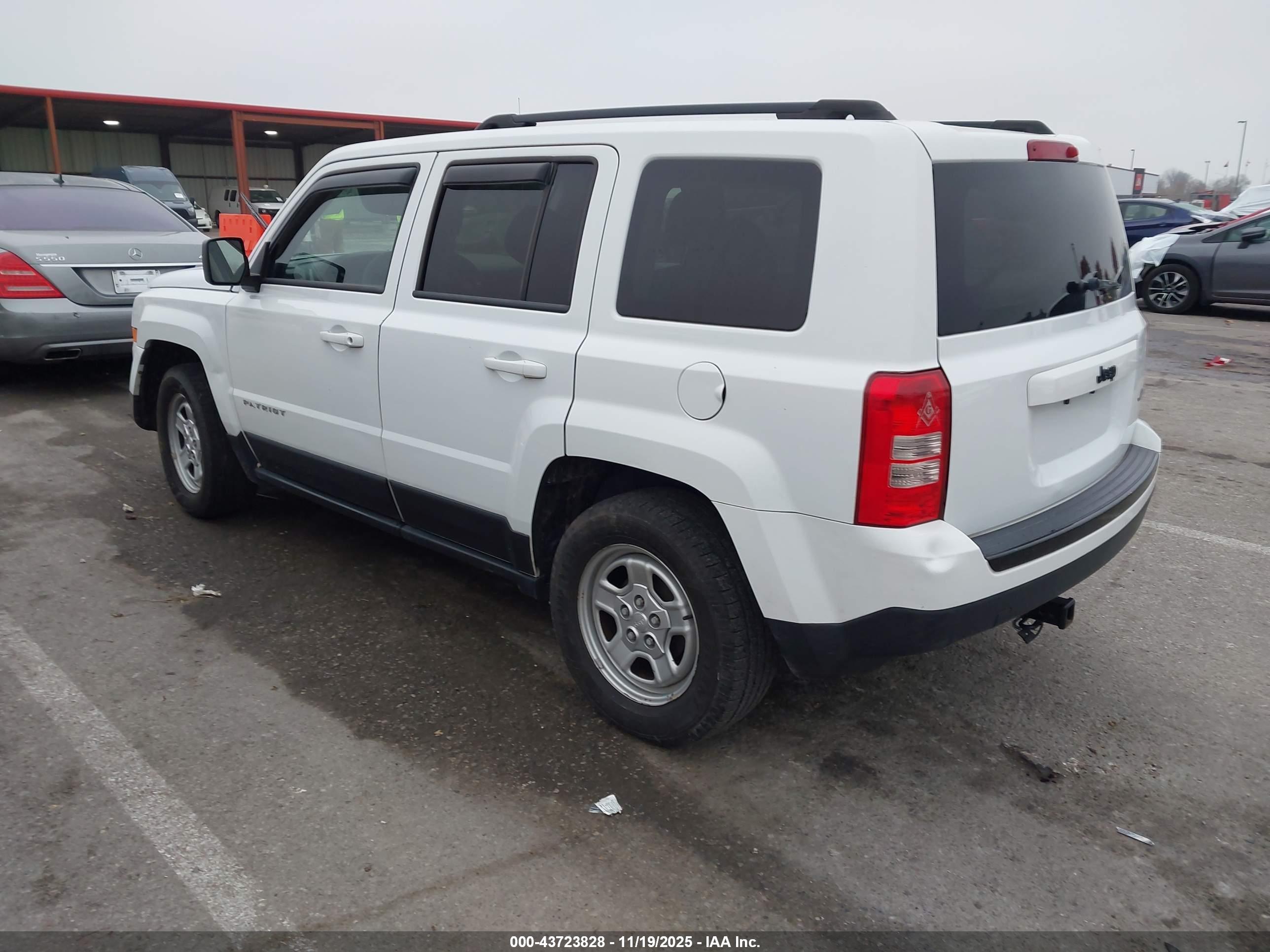 JEEP PATRIOT image 3