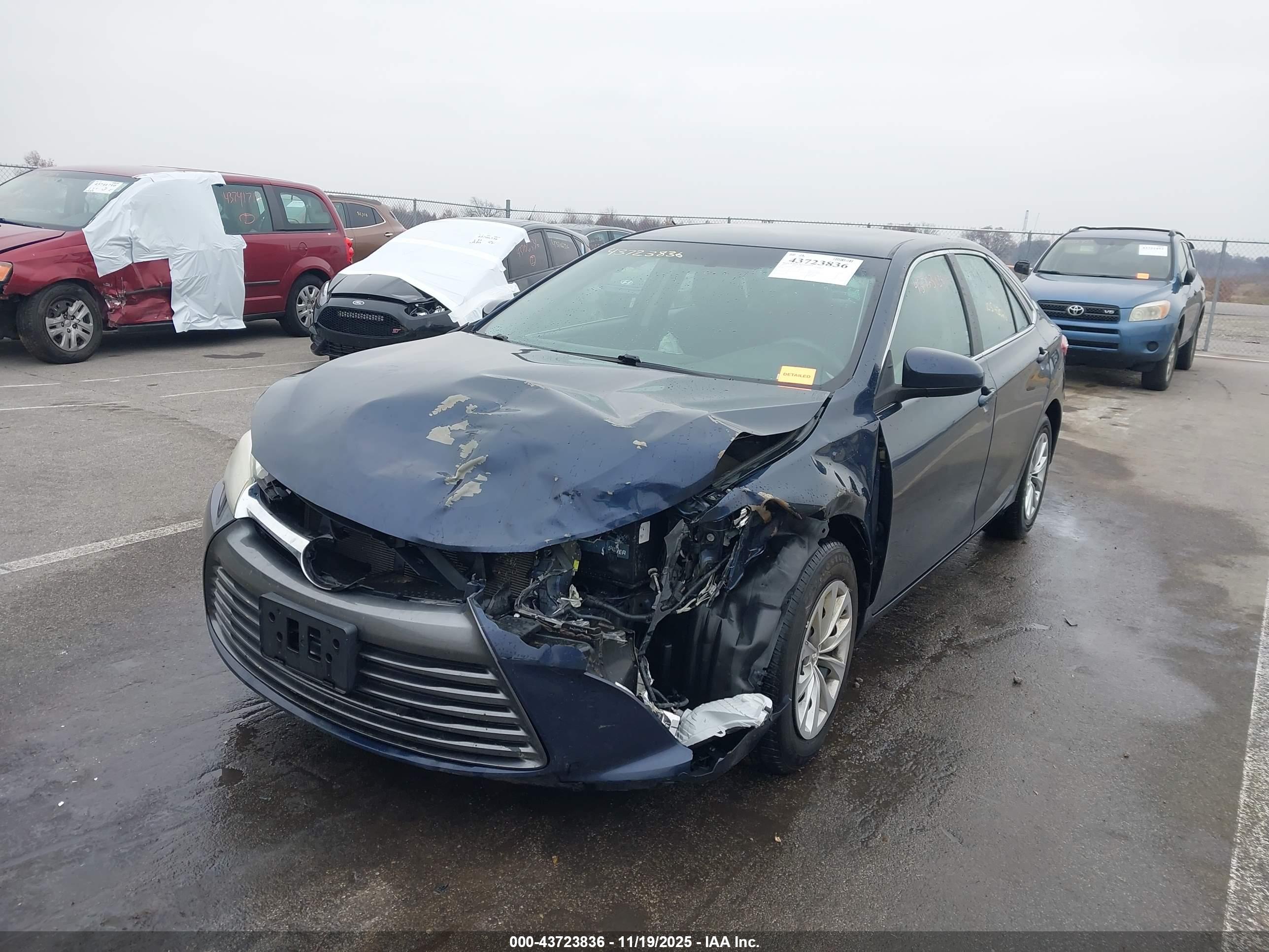 TOYOTA CAMRY image 6