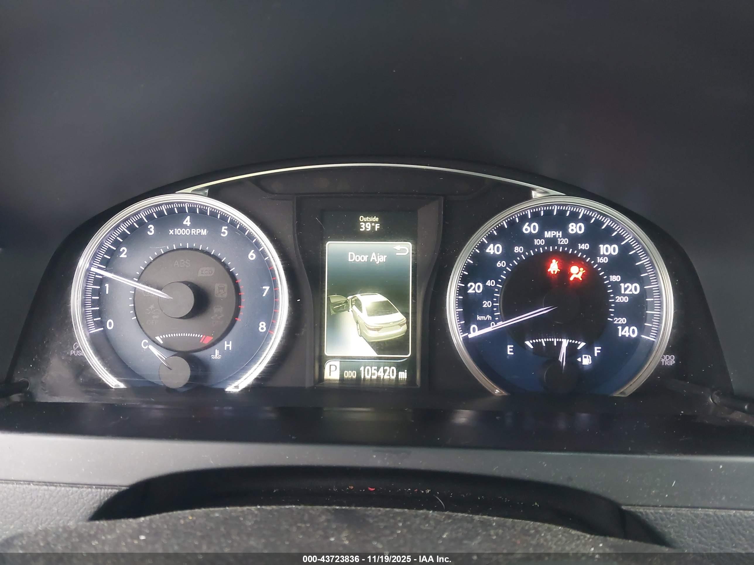 TOYOTA CAMRY image 7
