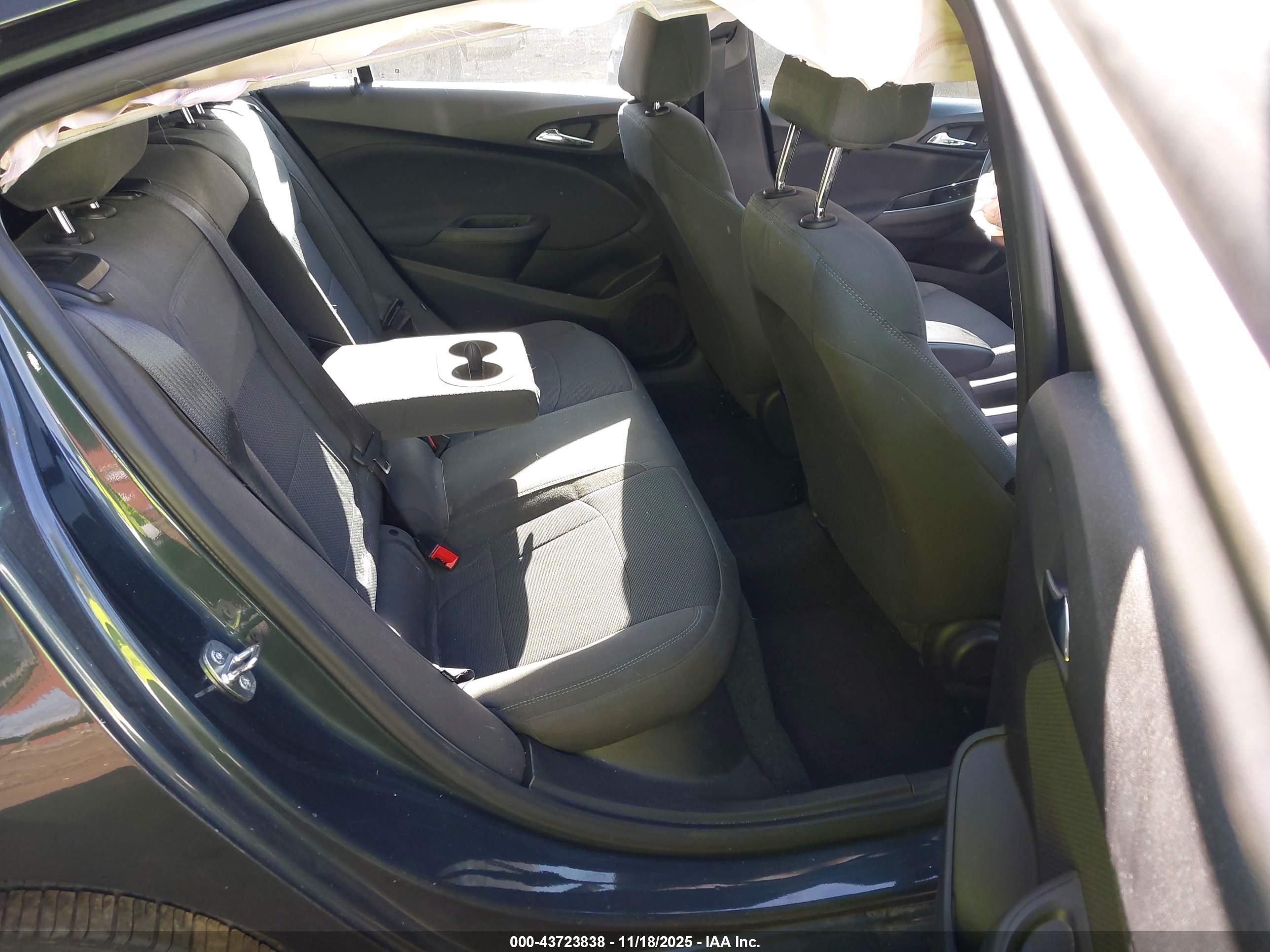 CHEVROLET CRUZE image 8