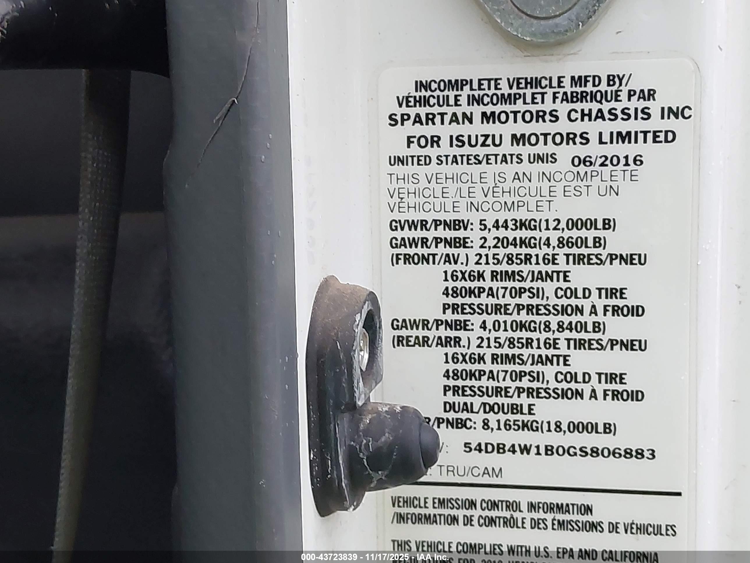 ISUZU NPR image 9