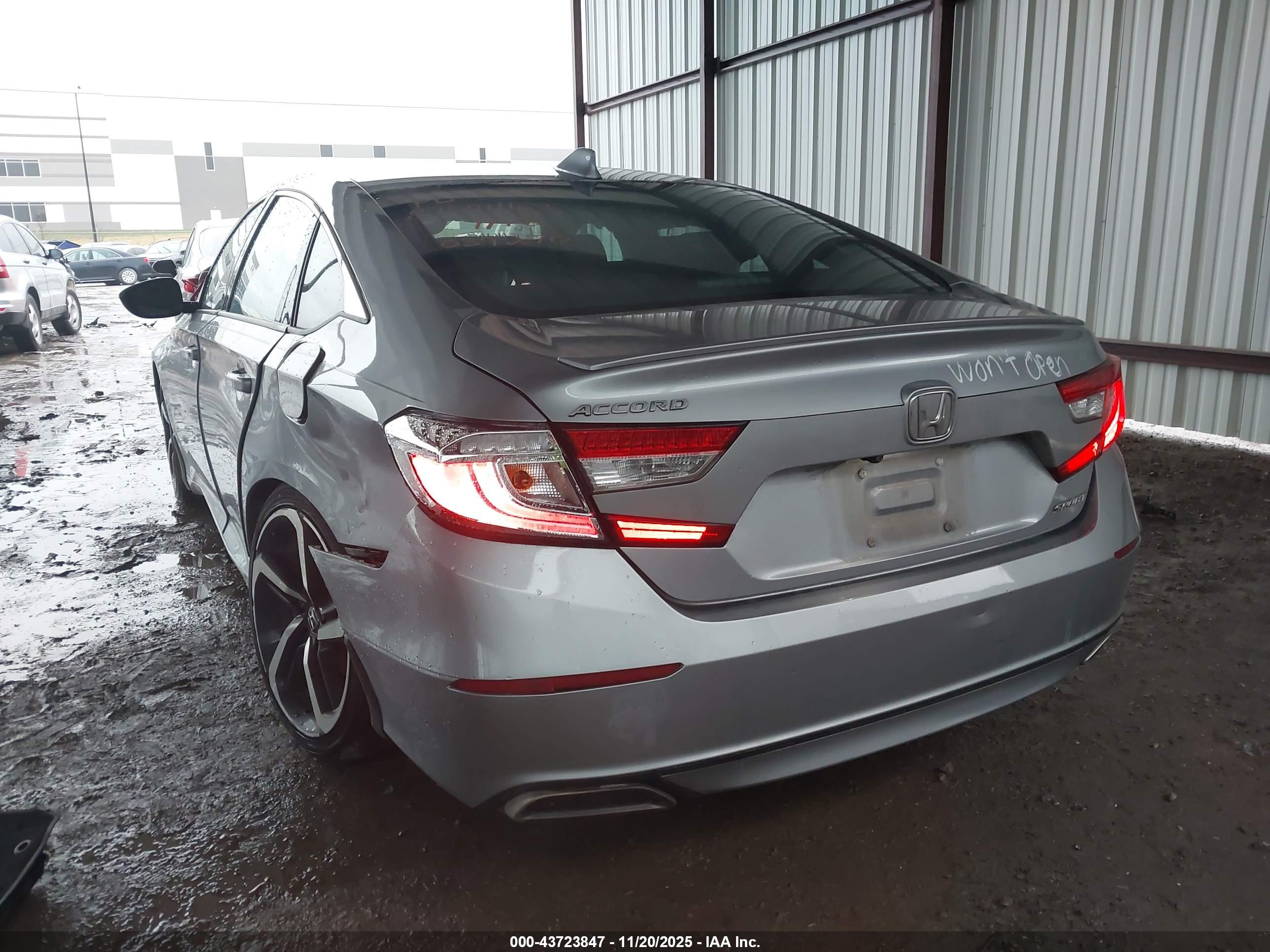 HONDA ACCORD image 3