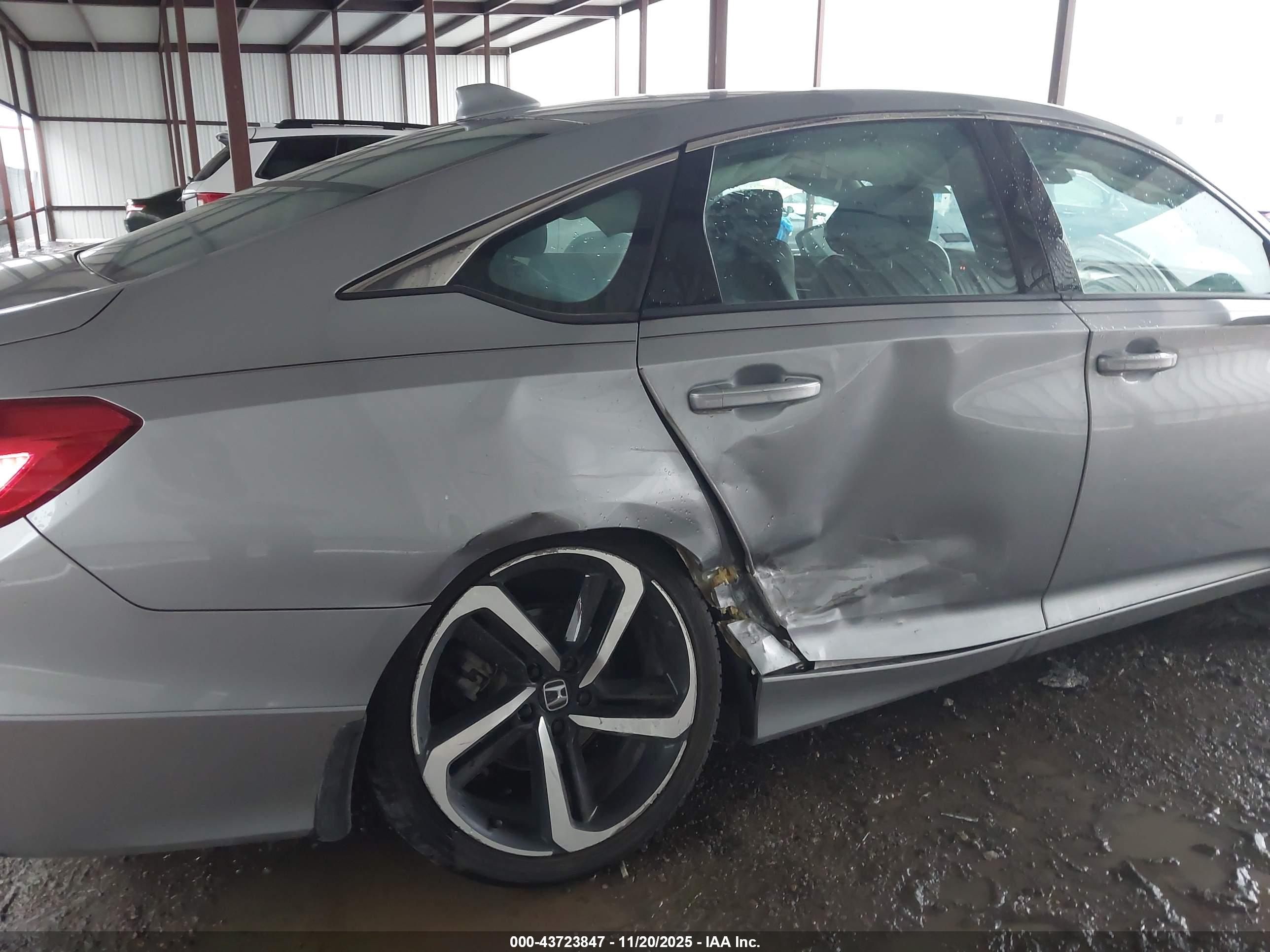 HONDA ACCORD image 6
