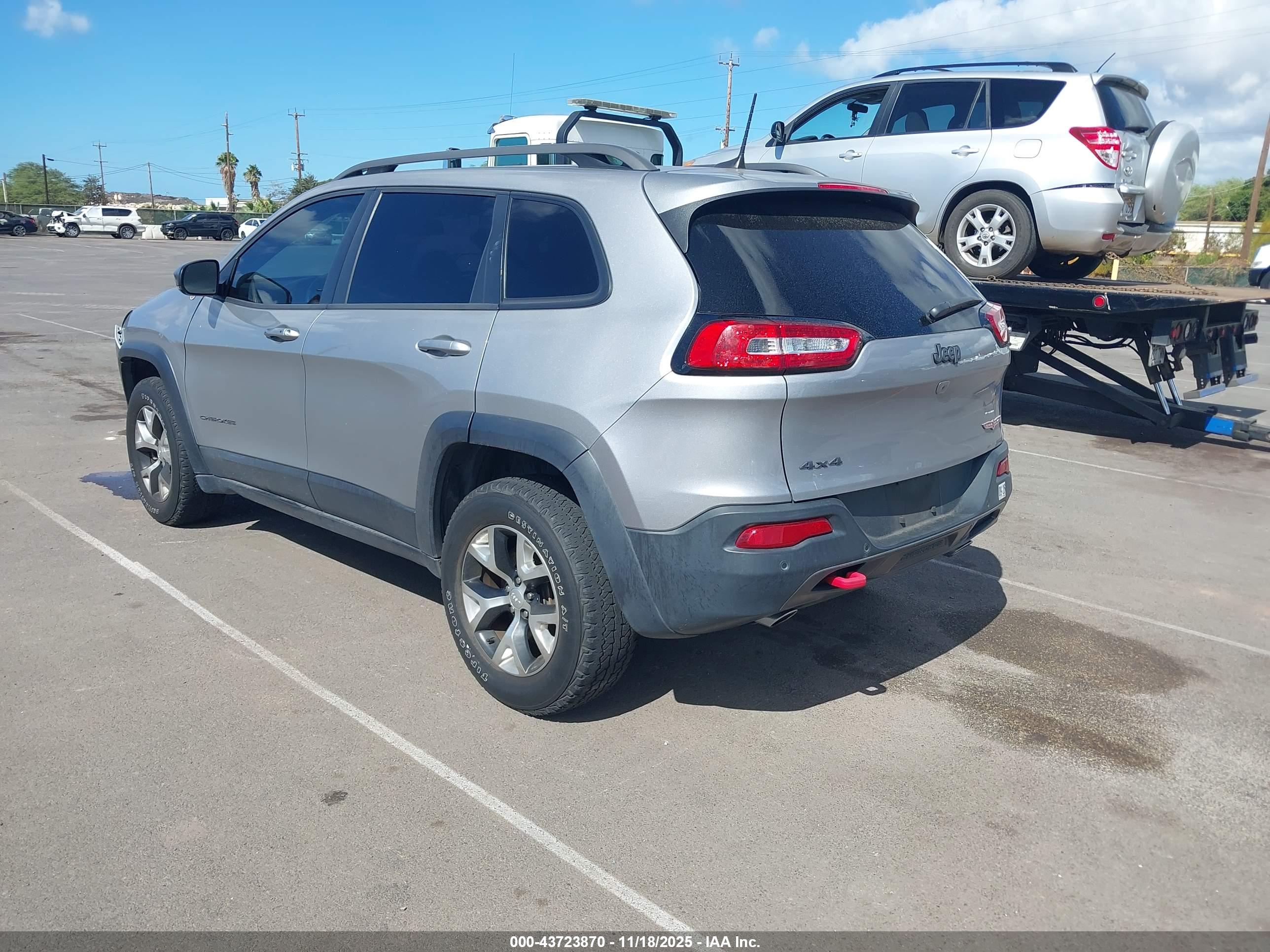 JEEP CHEROKEE image 3