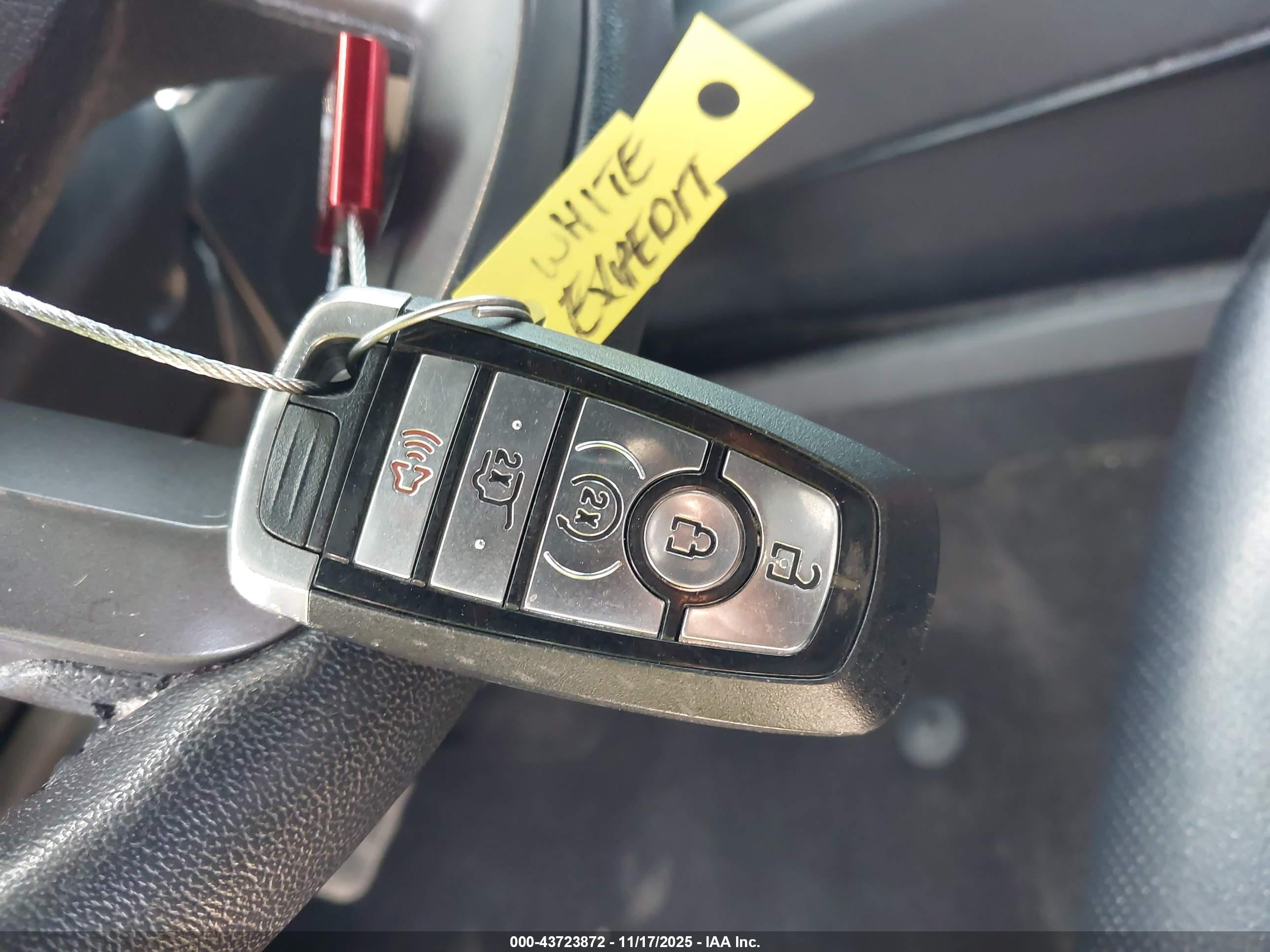 FORD EXPEDITION image 11