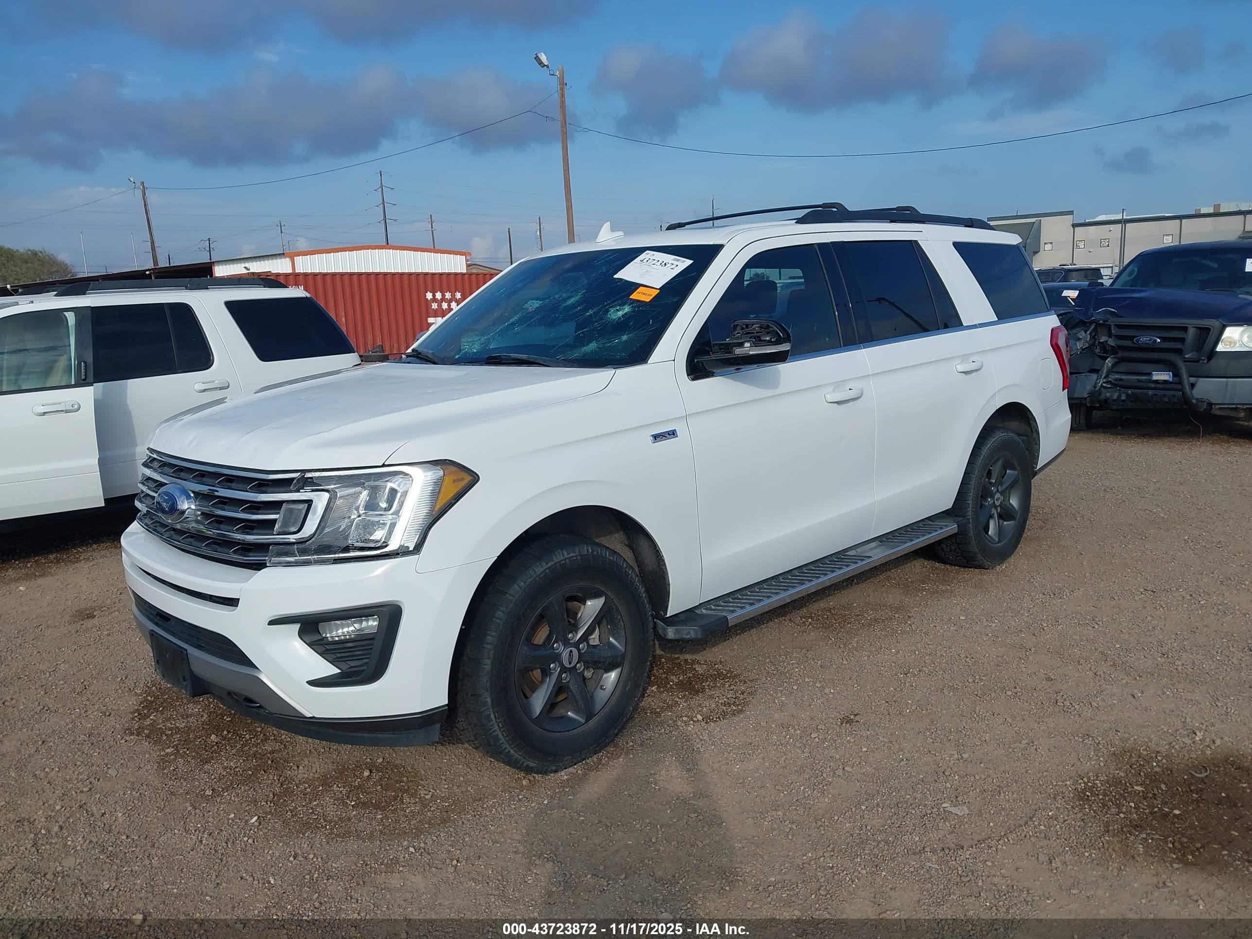 FORD EXPEDITION image 2