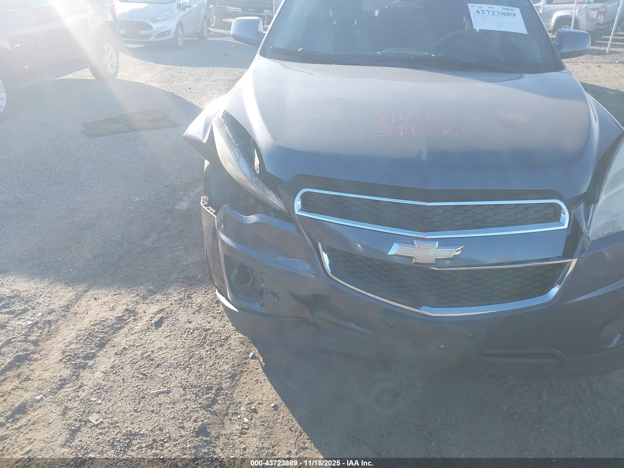 CHEVROLET EQUINOX image 6