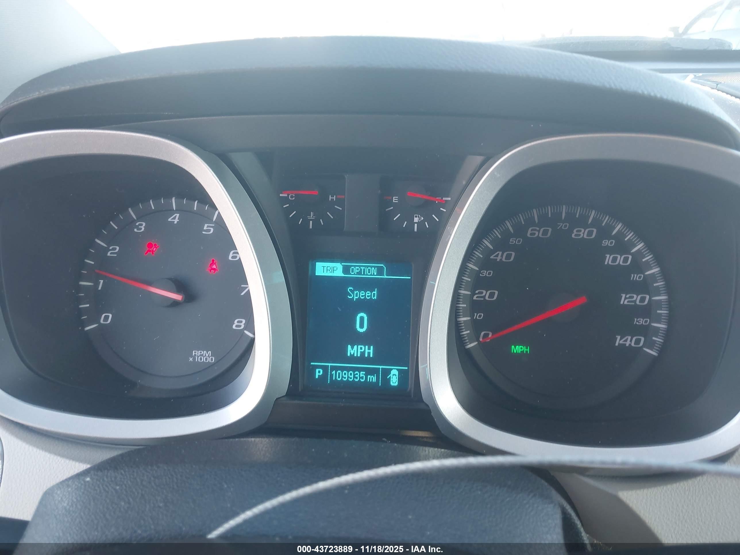 CHEVROLET EQUINOX image 7