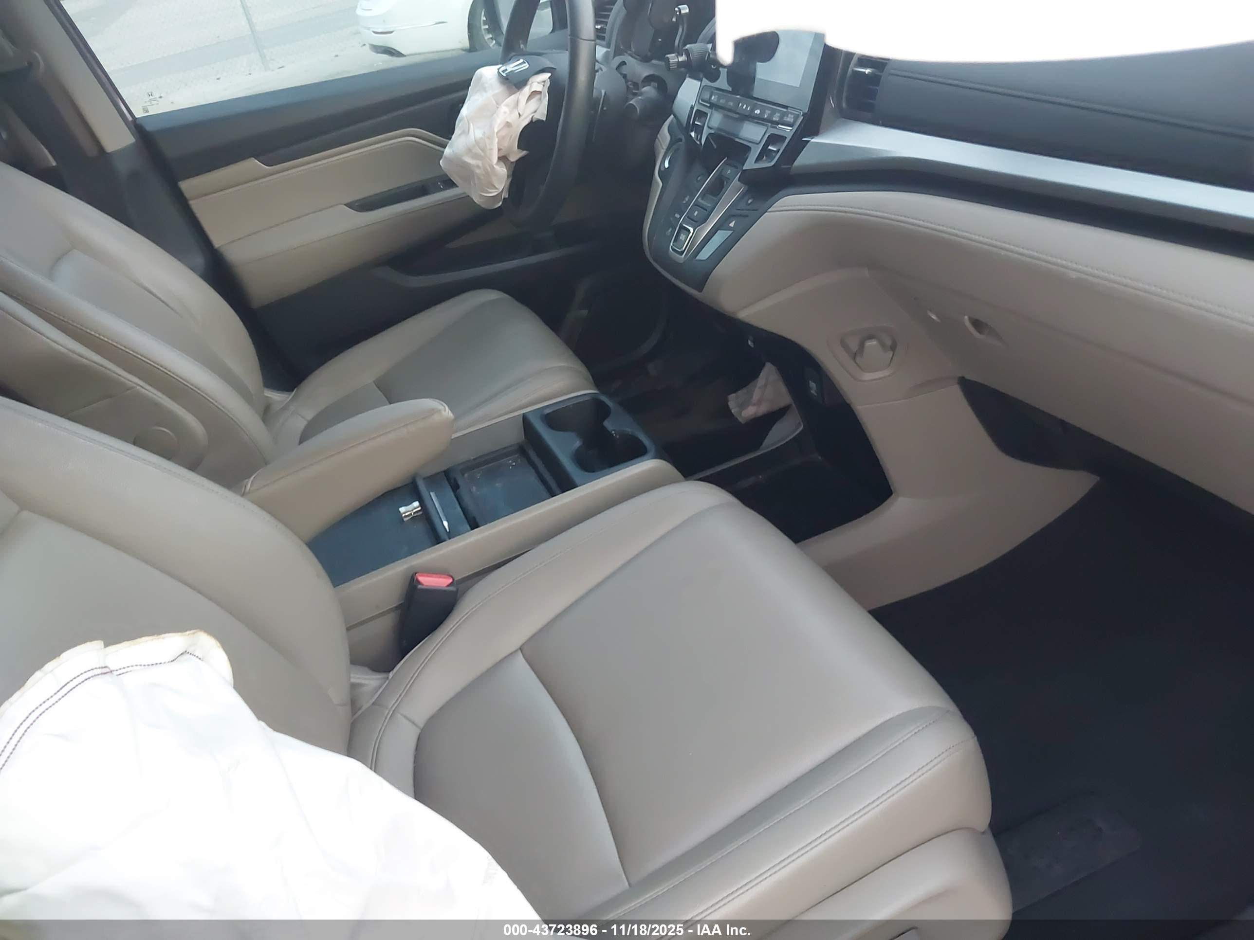 HONDA ODYSSEY image 5